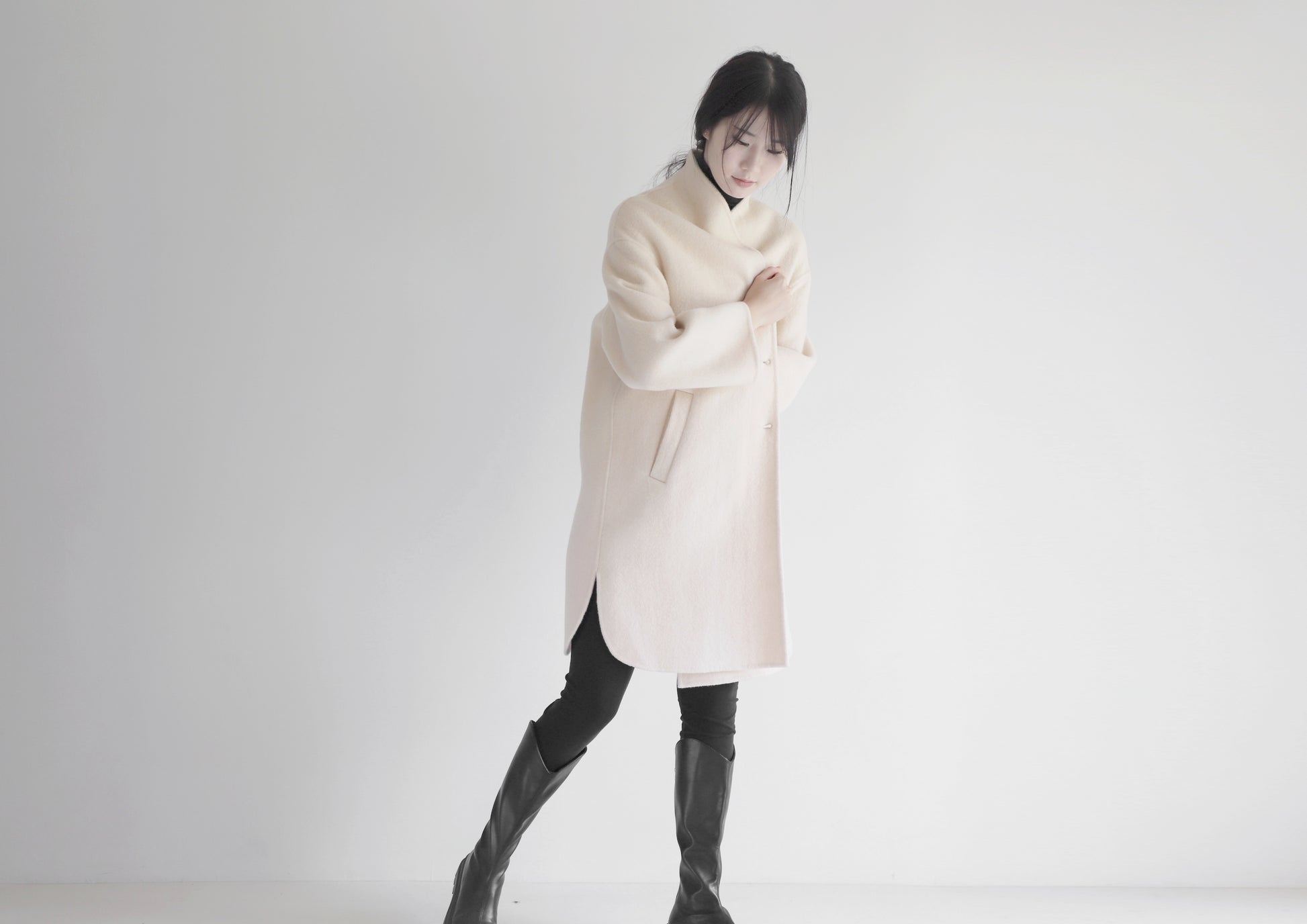 edoa white double faced wool coat
