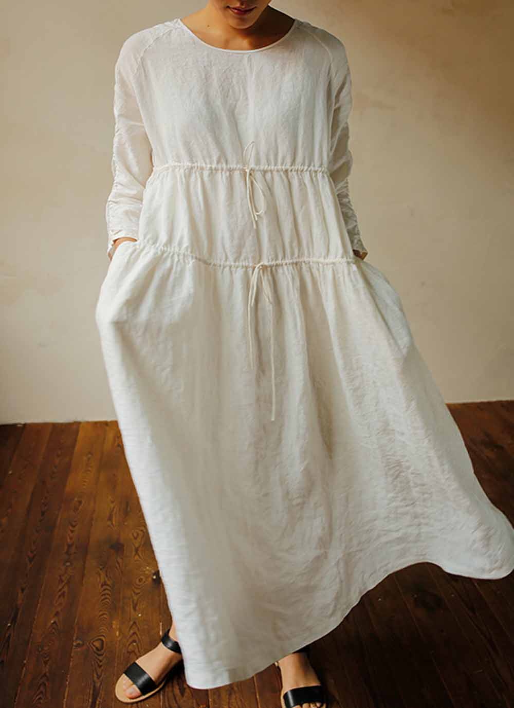 edoa Gathering High Counted Linen Dress