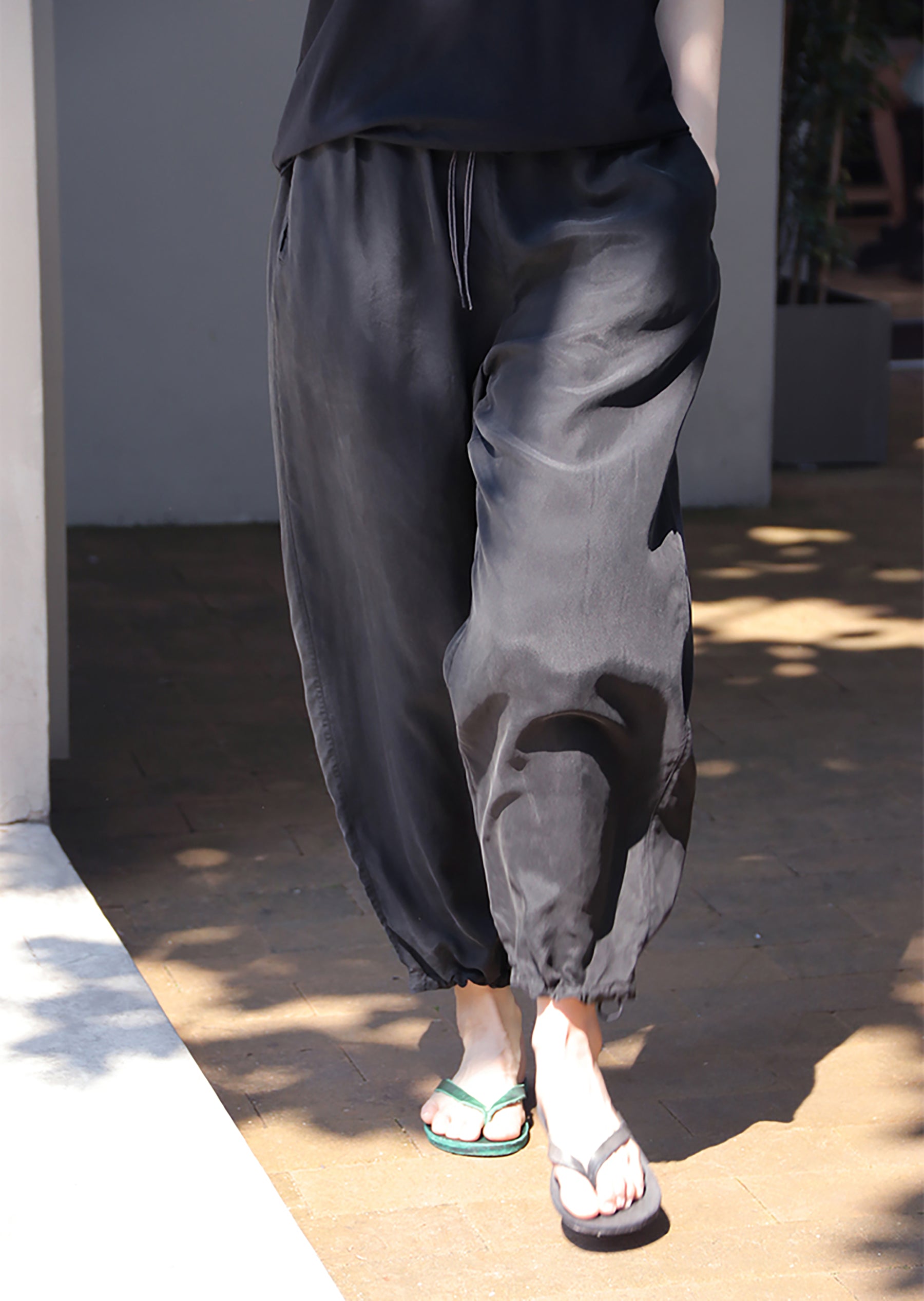 edoa Black Sand Washed Mulberry Silk Habotati Tapered Pants