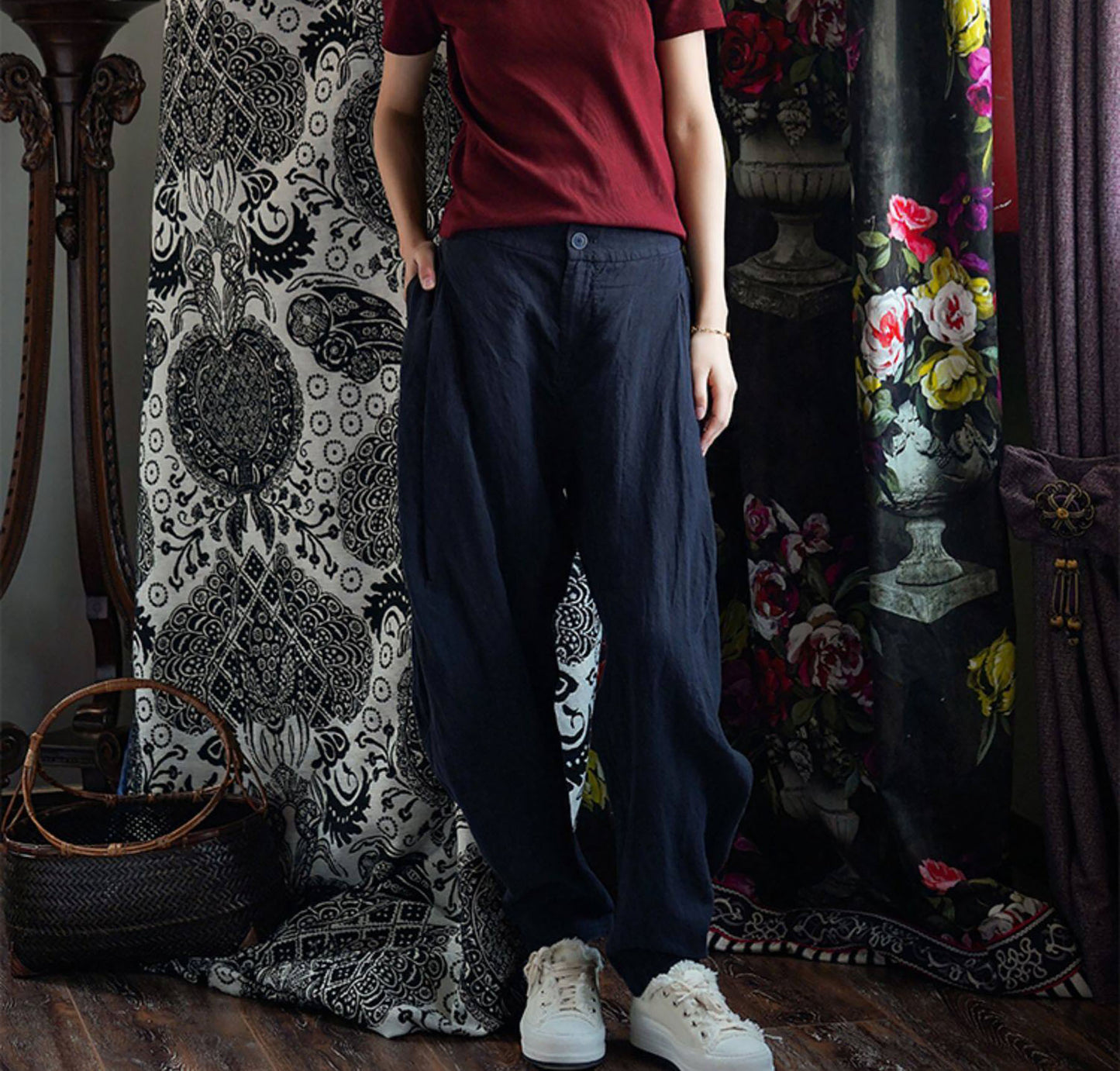 edoa Loose Fitting Tapered Linen Pants