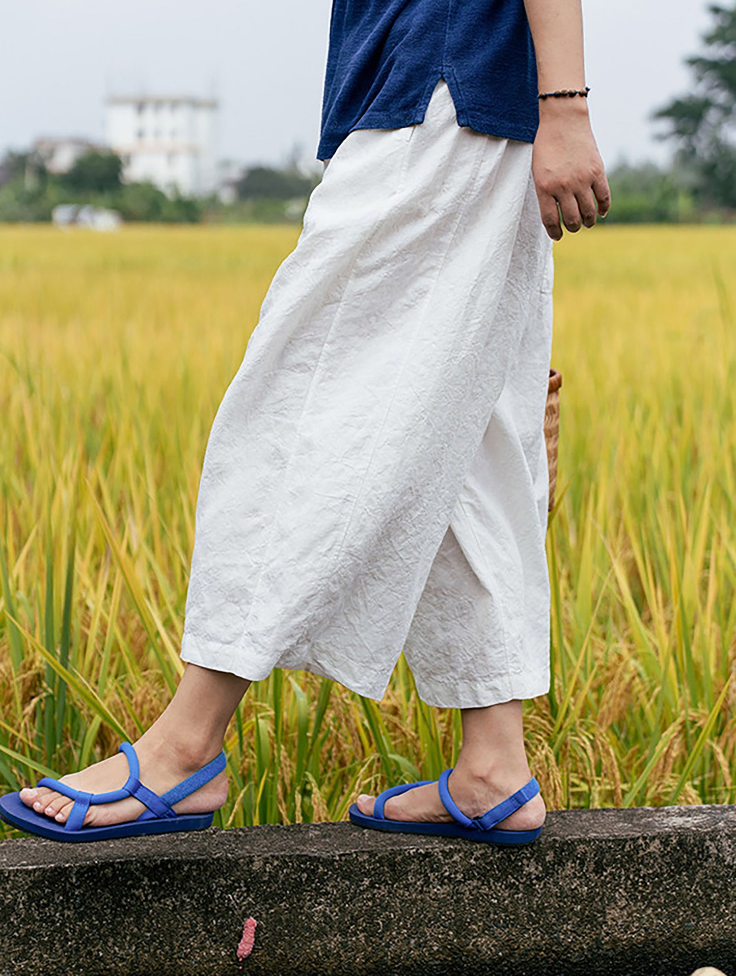 edoa Linen Above Ankle Length Trousers