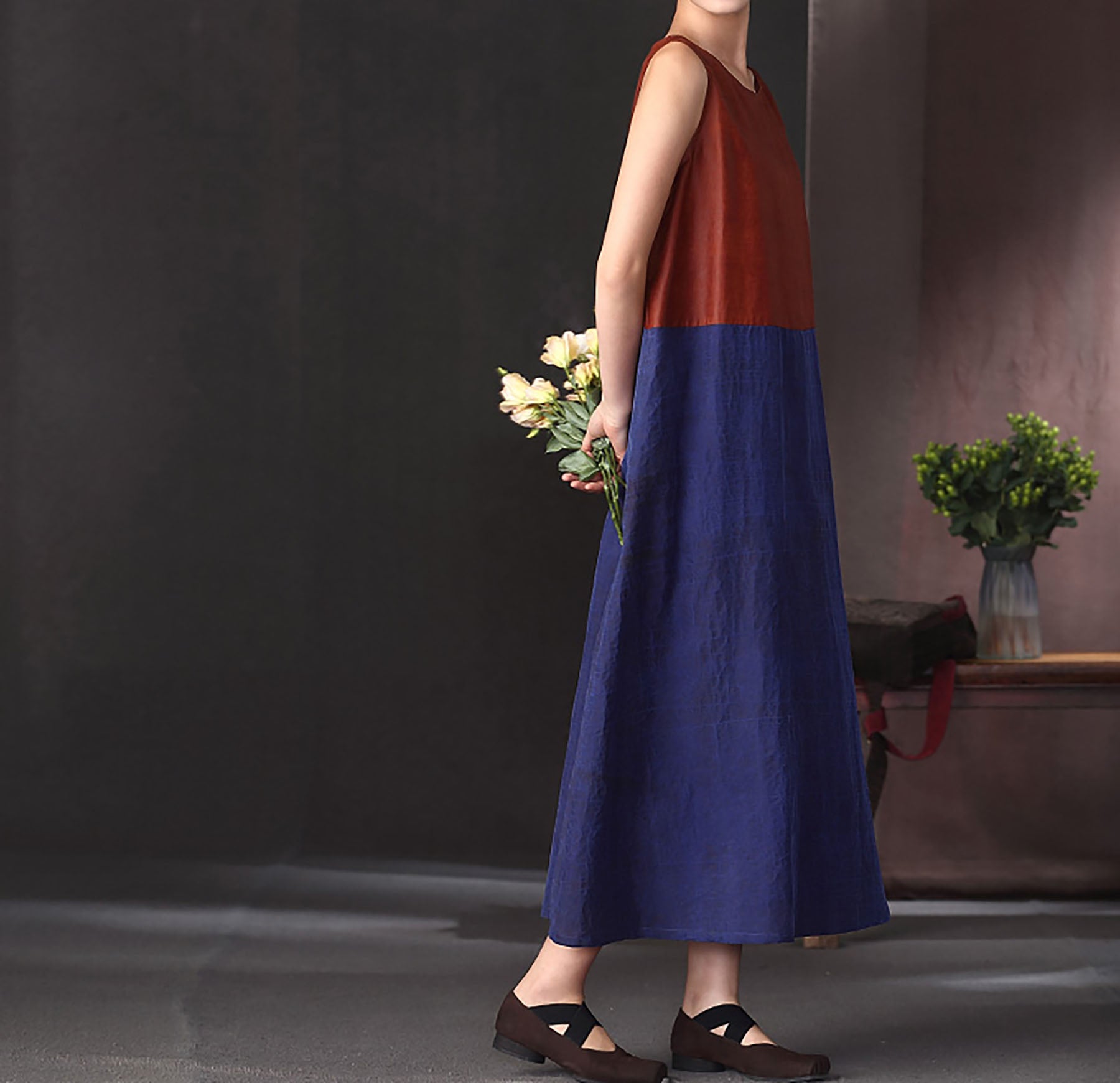 edoa Cracked Mud Silk Color Block Sleeveless Dress