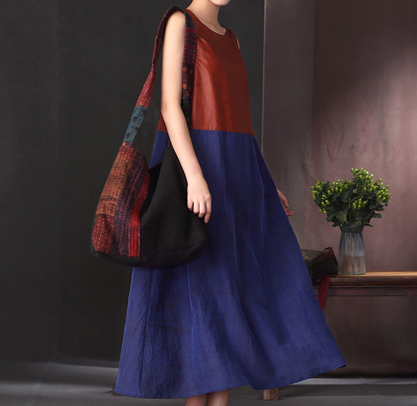 edoa Cracked Mud Silk Color Block Sleeveless Dress