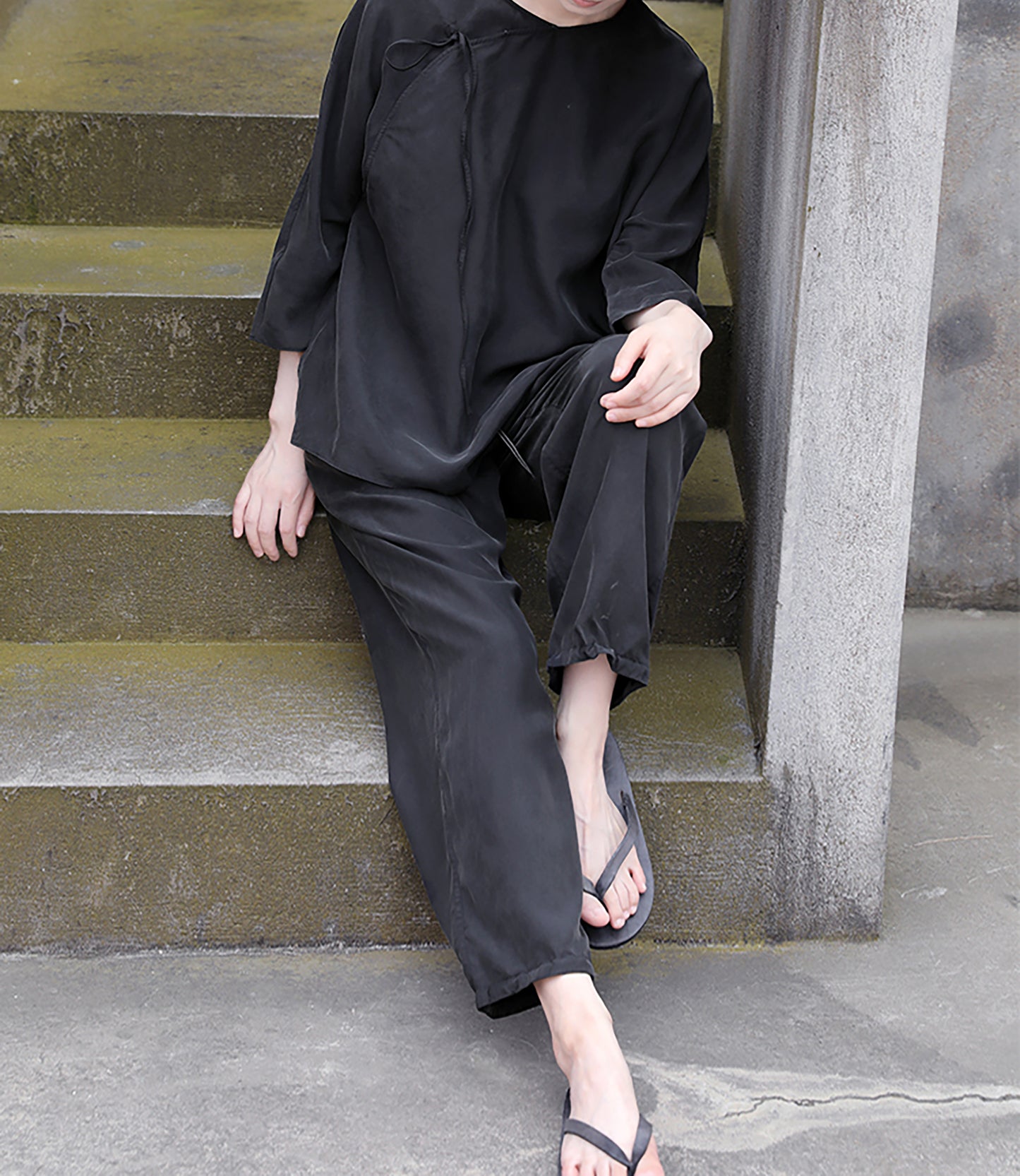 edoa Black Sand Washed Mulberry Silk Habotati Chinese Blouse