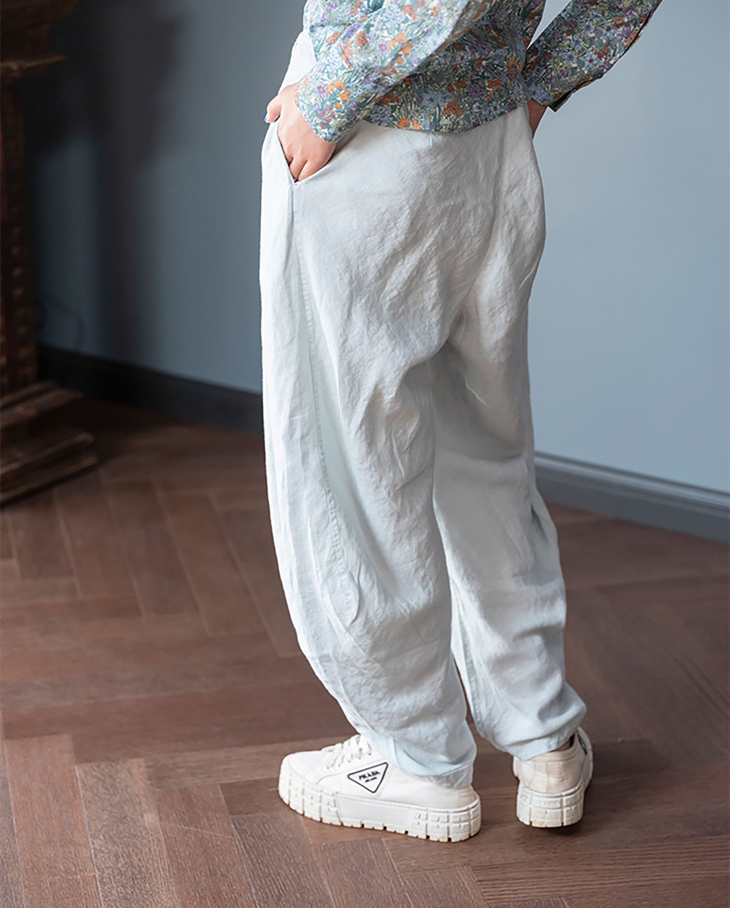 edoa Loose Fitting Tapered Linen Pants