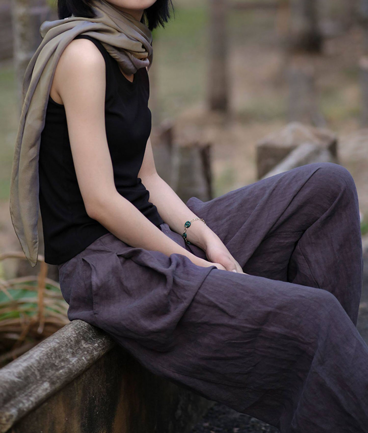 edoa Loose Fitting Tapered Linen Pants