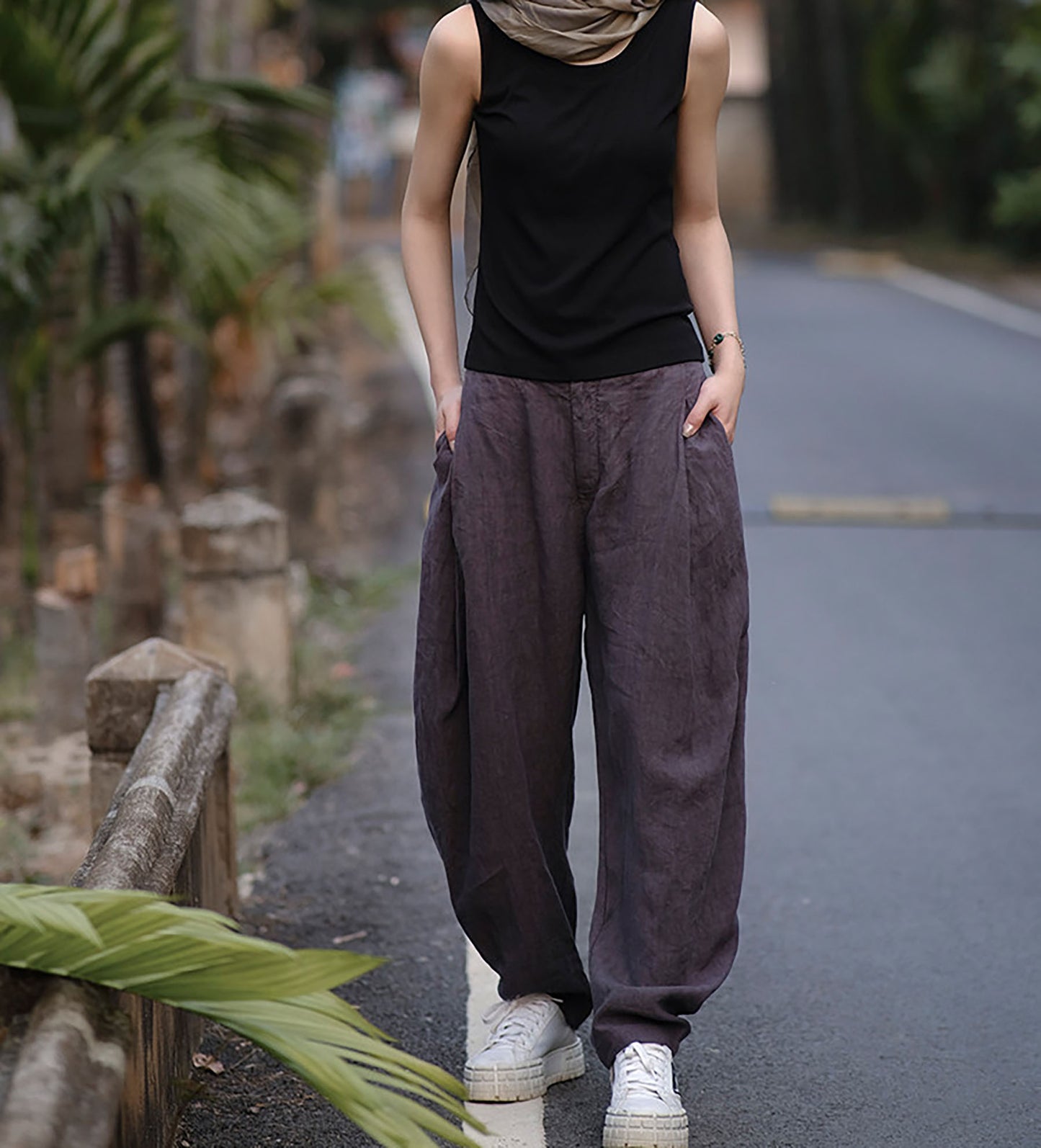 edoa Loose Fitting Tapered Linen Pants