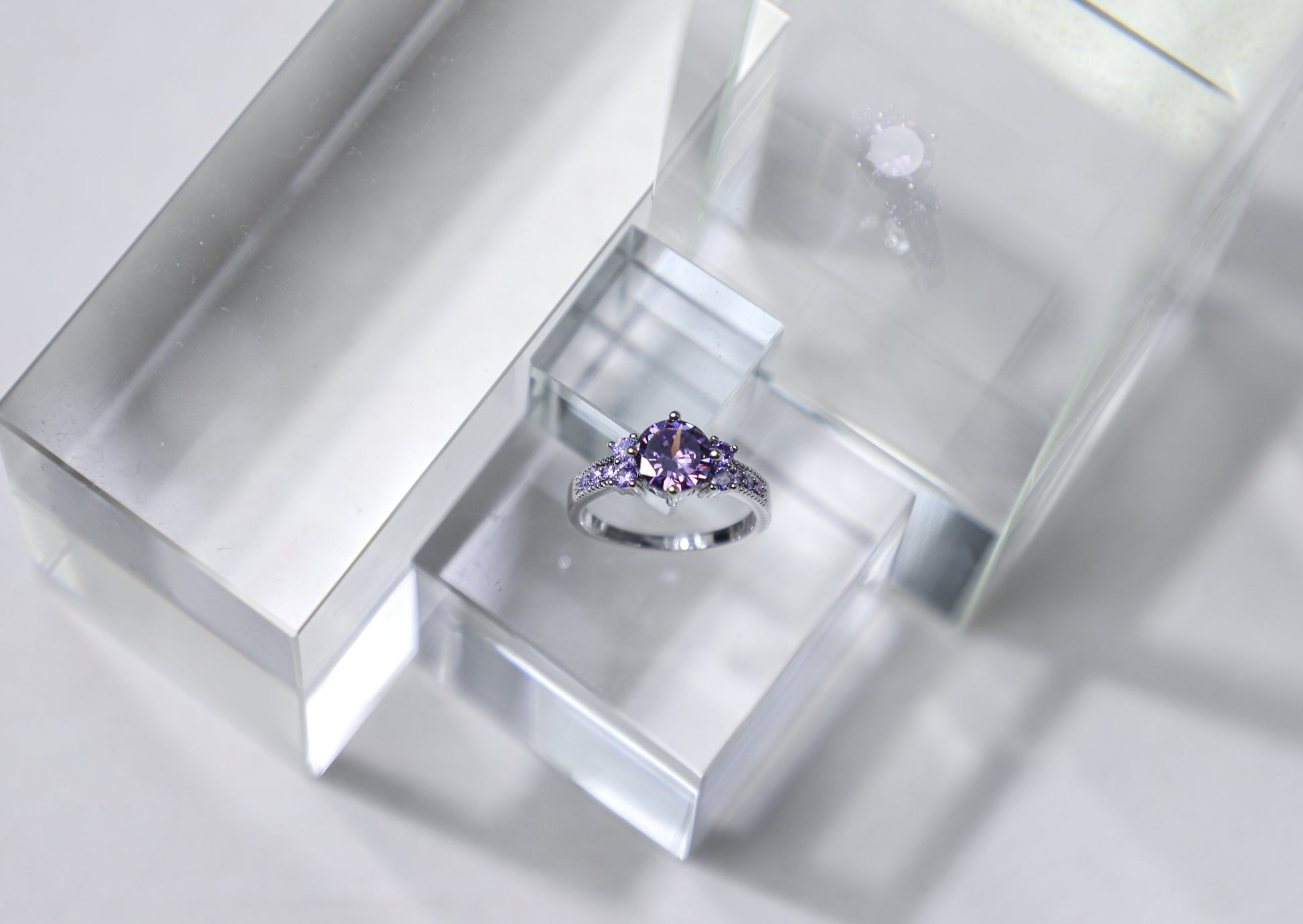 edoa Minimalist Dainty Pavé Birthstone Ring