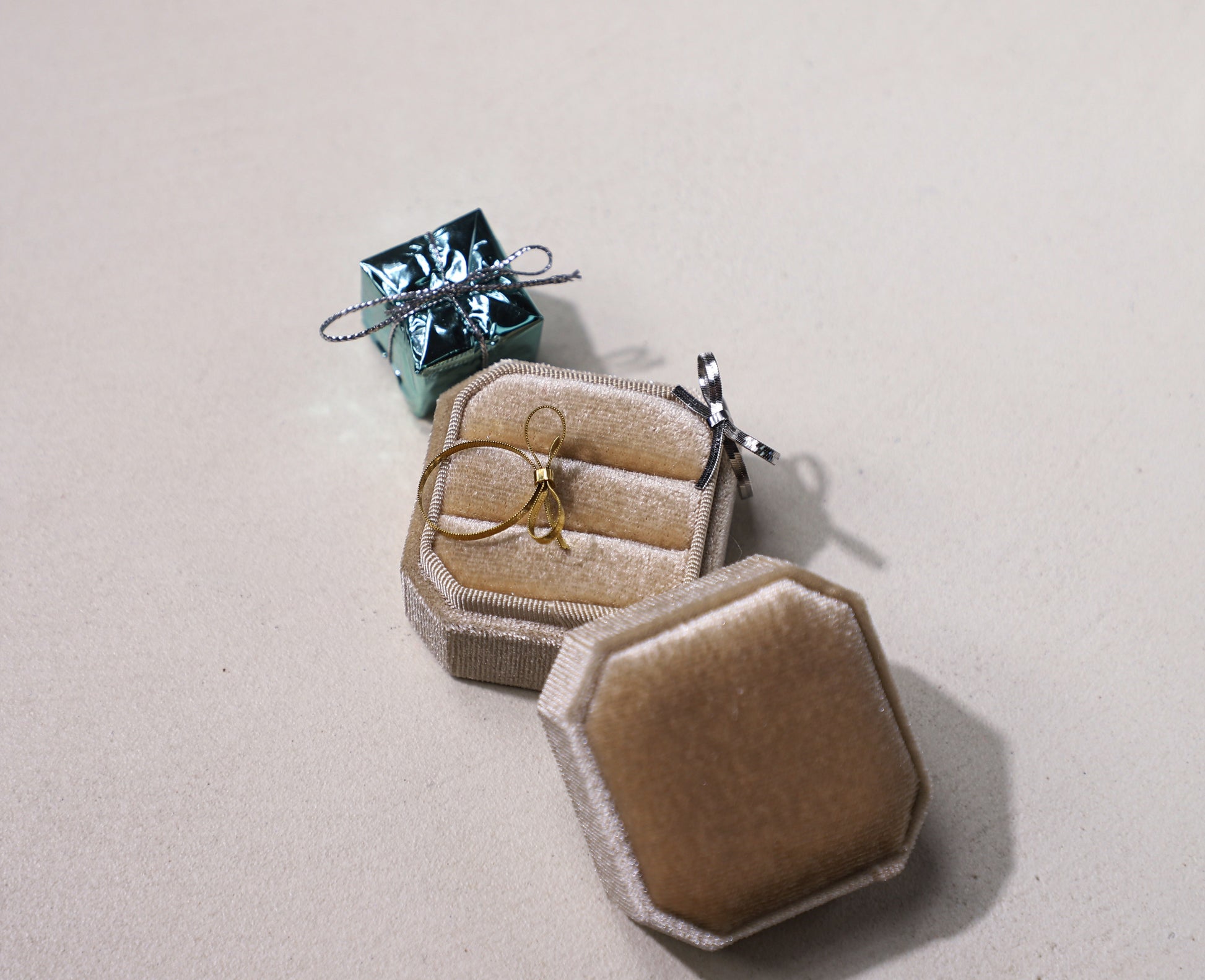 edoa Bowknot Ribbon Herringbone Ring