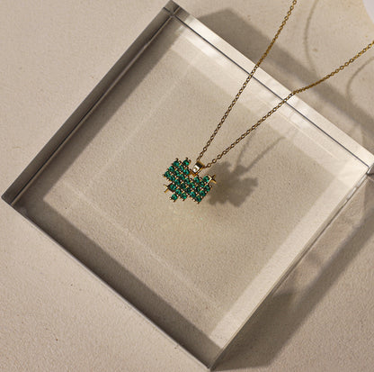 edoa Minimalist Pixel Style Heart Emerald Necklace