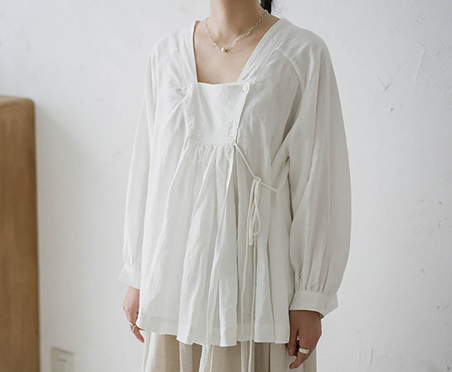 edoa Linen Puff Sleeves Blouse