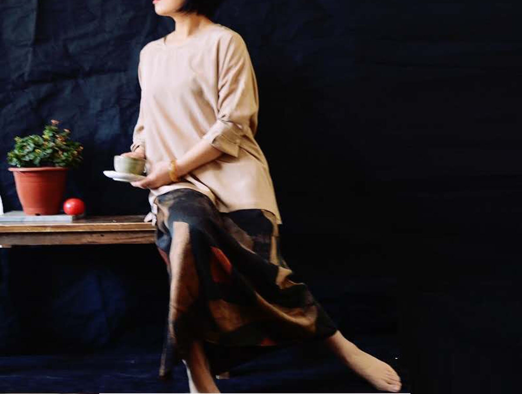 edoa Minimalist Silk Crepe Top