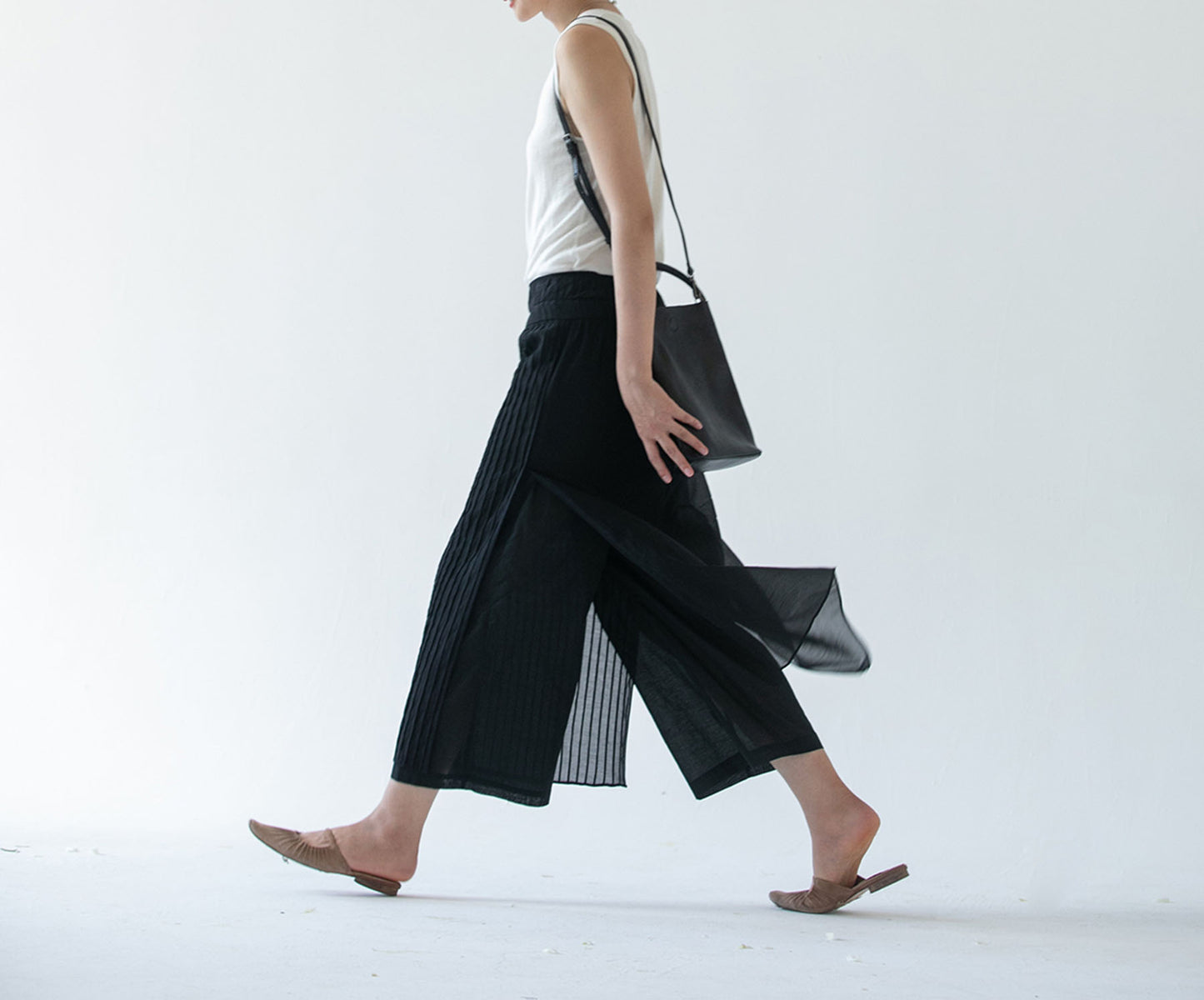 edoa Thin Silk Cotton Blend Pin tucked Apron Pants