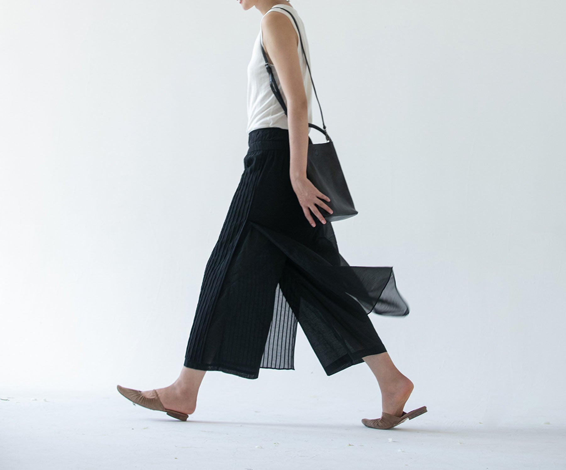 edoa Thin Silk Cotton Blend Pin tucked Apron Pants