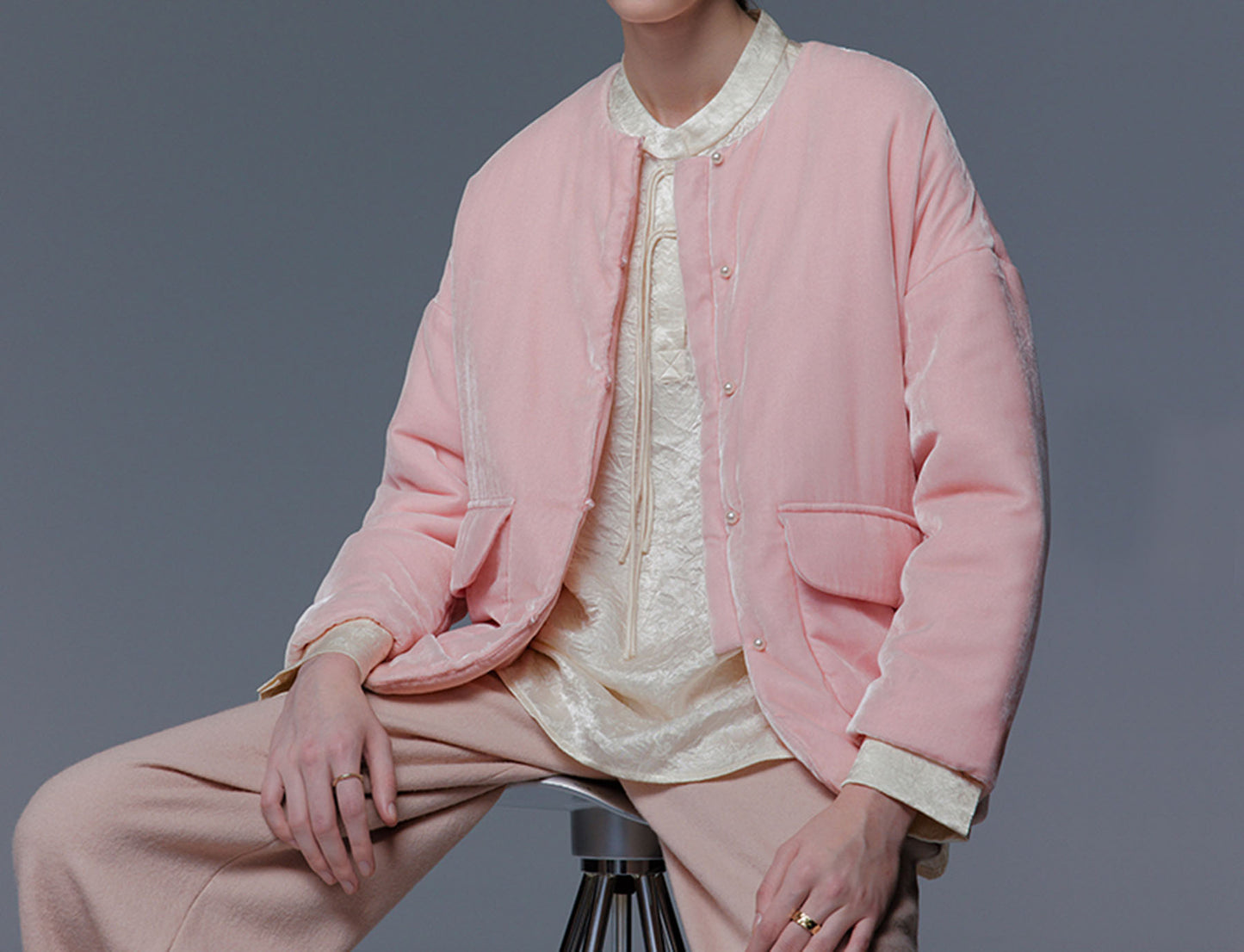 edoa Silk Velvet Quilted Jacket 