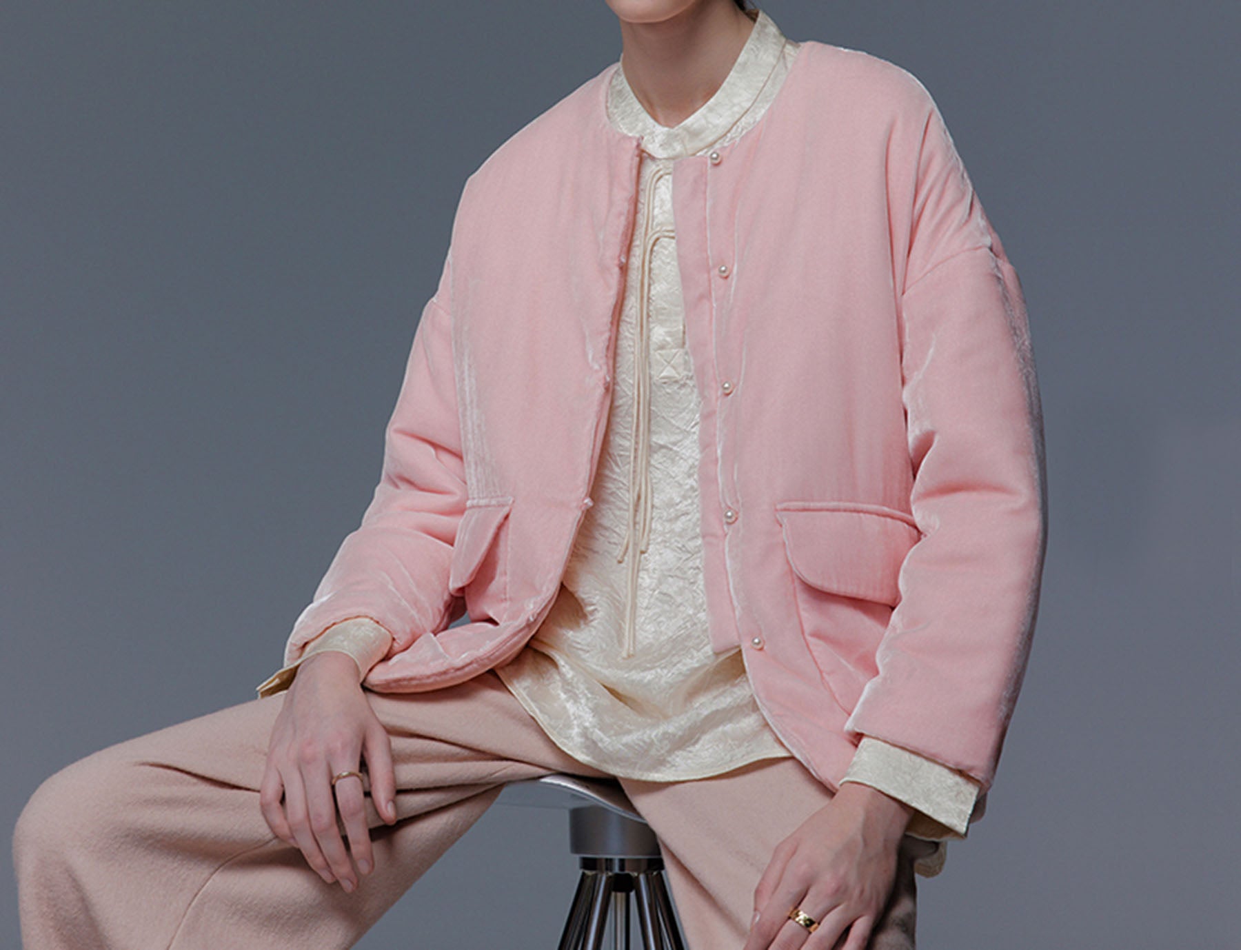edoa Silk Velvet Quilted Jacket 