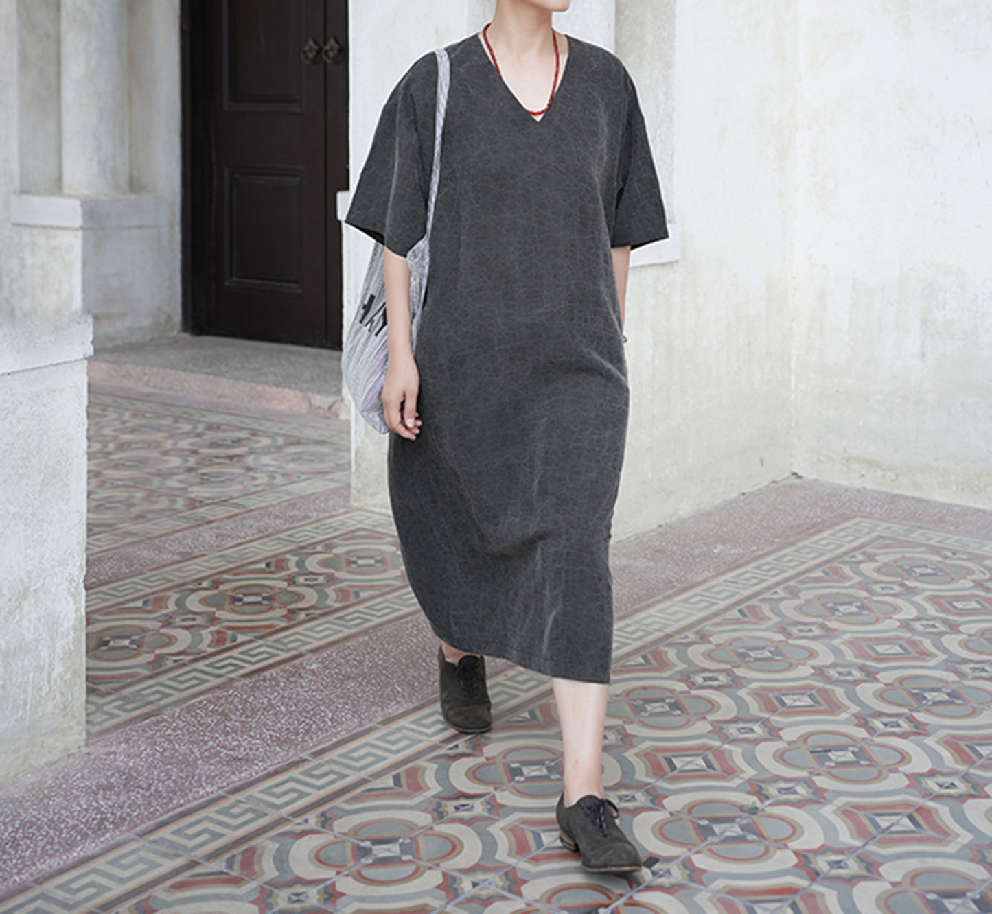 edoa Cracked Mud Silk V-neck Dress