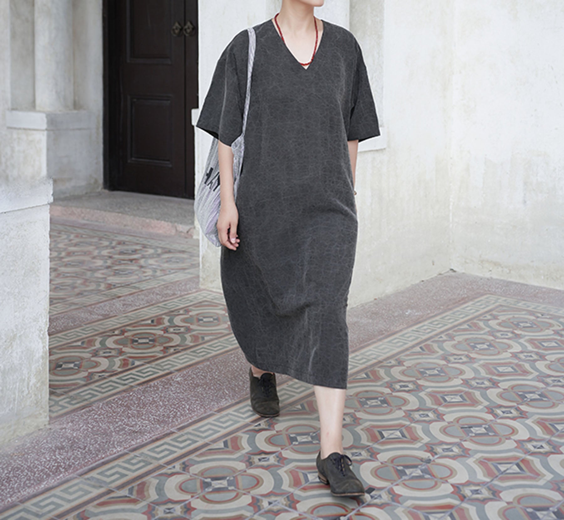 edoa Cracked Mud Silk V-neck Dress
