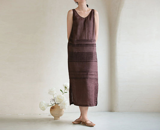 edoa Pintucked Ramie V-neck Sleeveless Dress