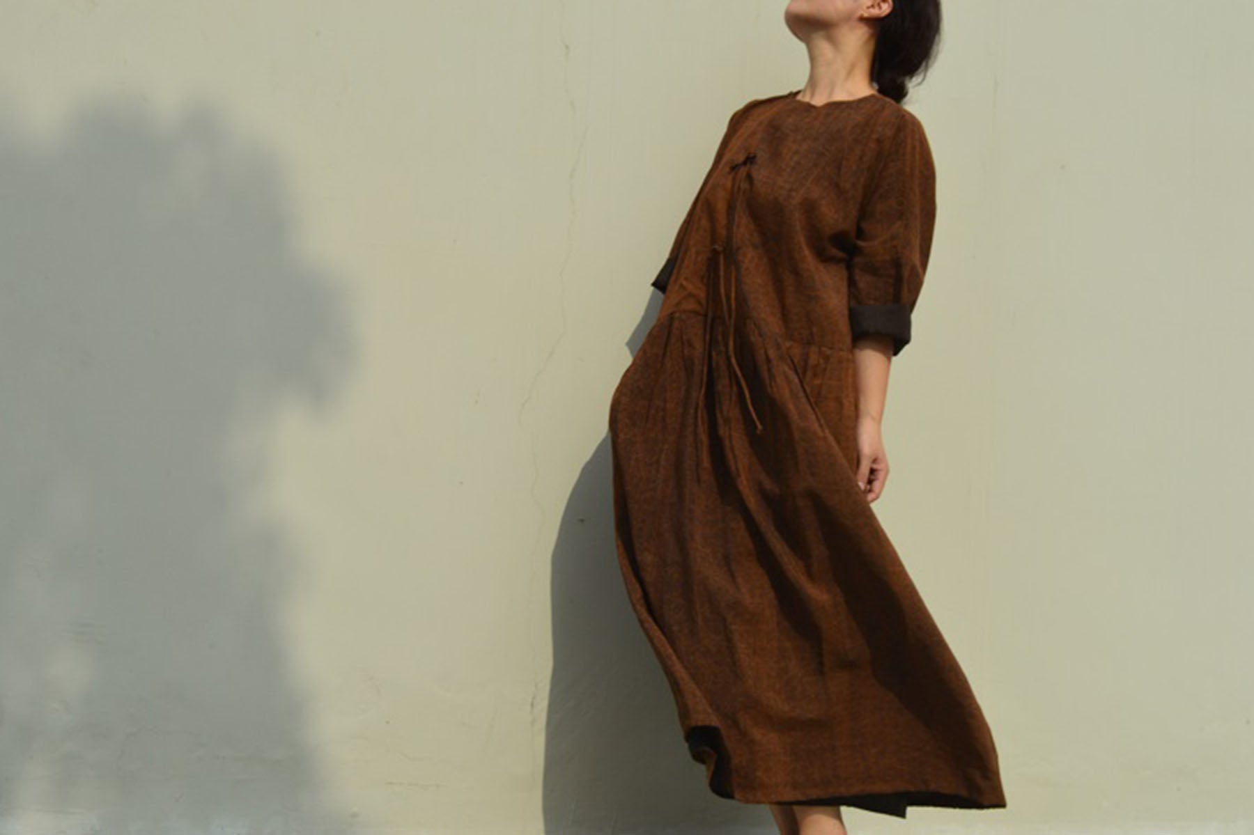 edoa Minimalist Cracked Mud Silk Dress 