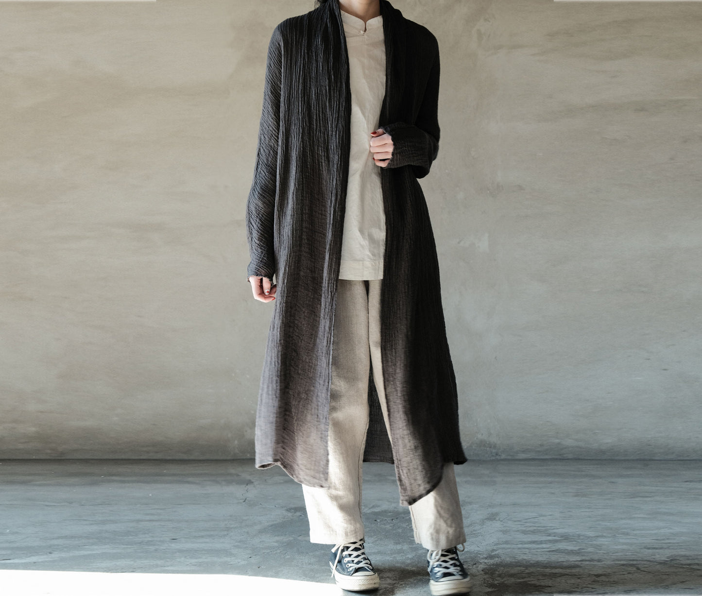 edoa Crinkled Linen Long Cargidan Coat
