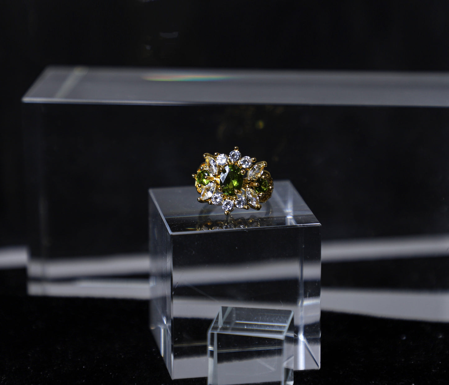 edoa edoa Vintage French Chic Peridot Ring