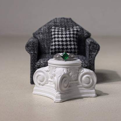 edoa Vintage Square Emerald Silver Ring