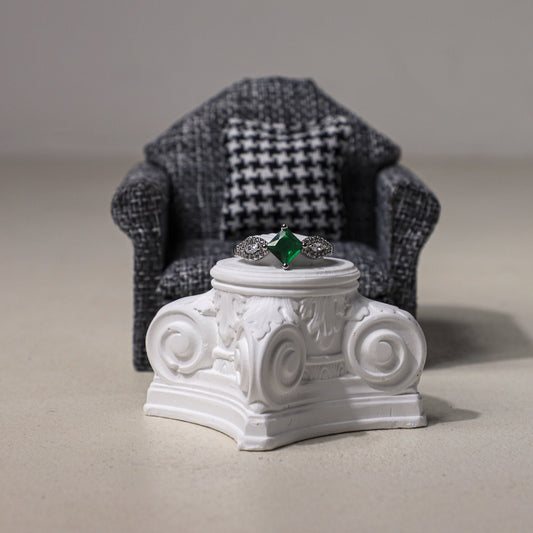 edoa Vintage Square Emerald Silver Ring