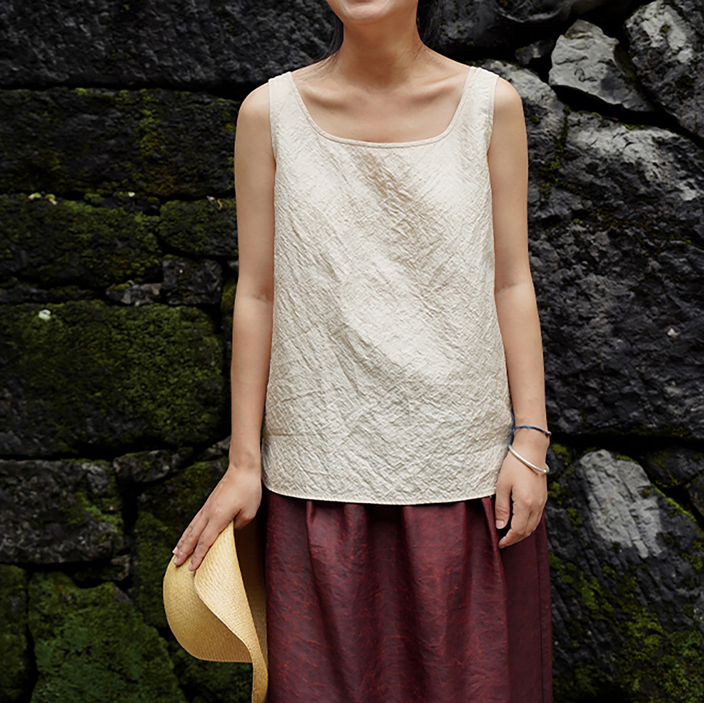 edoa Tusssh Silk Square-neck Tank Top 