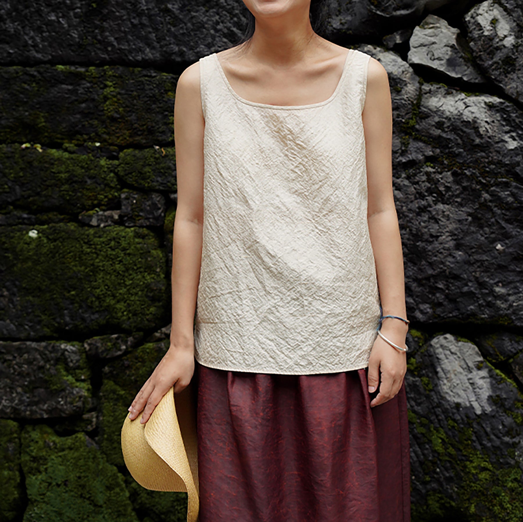 edoa Tusssh Silk Square-neck Tank Top 