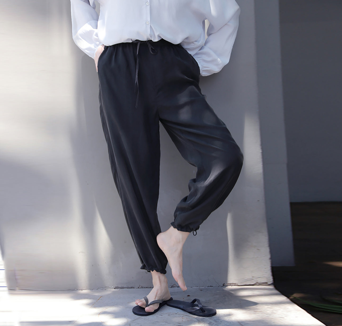 edoa Black Sand Washed Mulberry Silk Habotati Tapered Pants