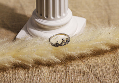edoa Dainty Pearl Crown Minimalist Silver Ring