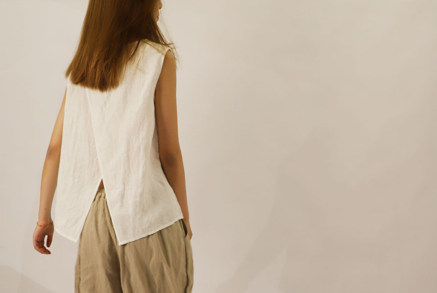edoa Washed Linen Cross Back Tank