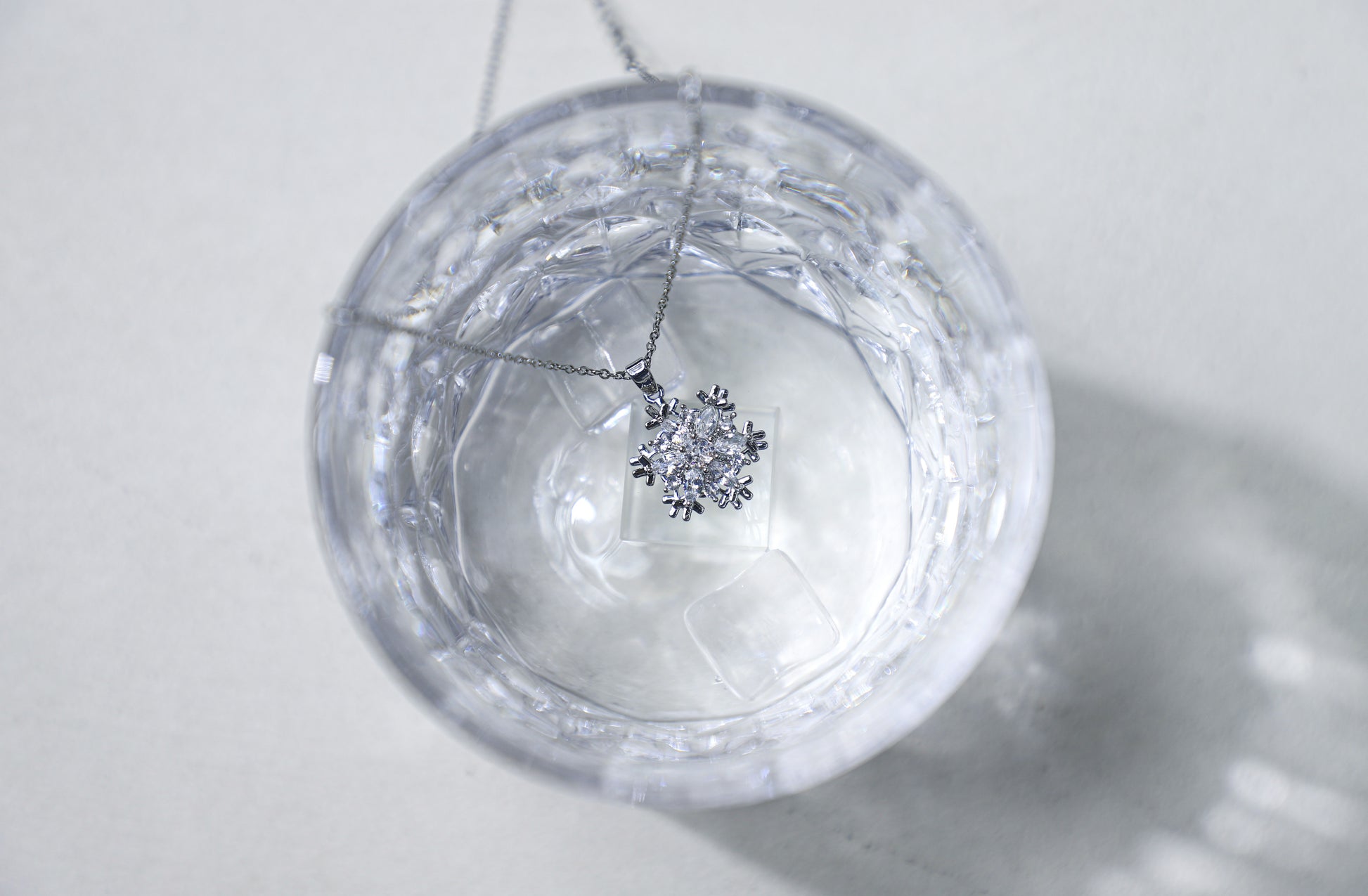 edoa Winter Frost Snowflake Necklace