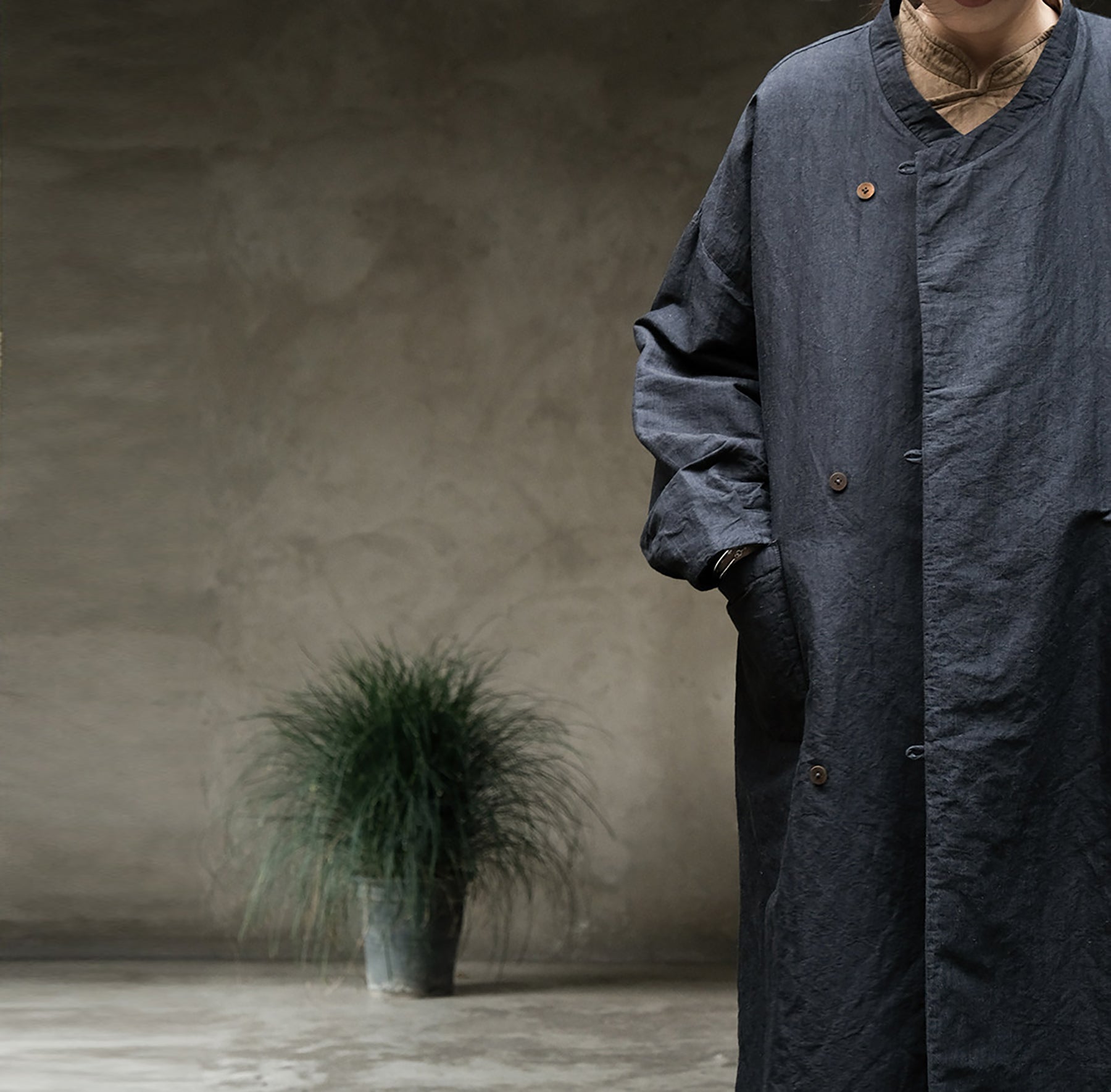 edoa Yarn-dyed Linen Cotton Blend Padded Long Coat
