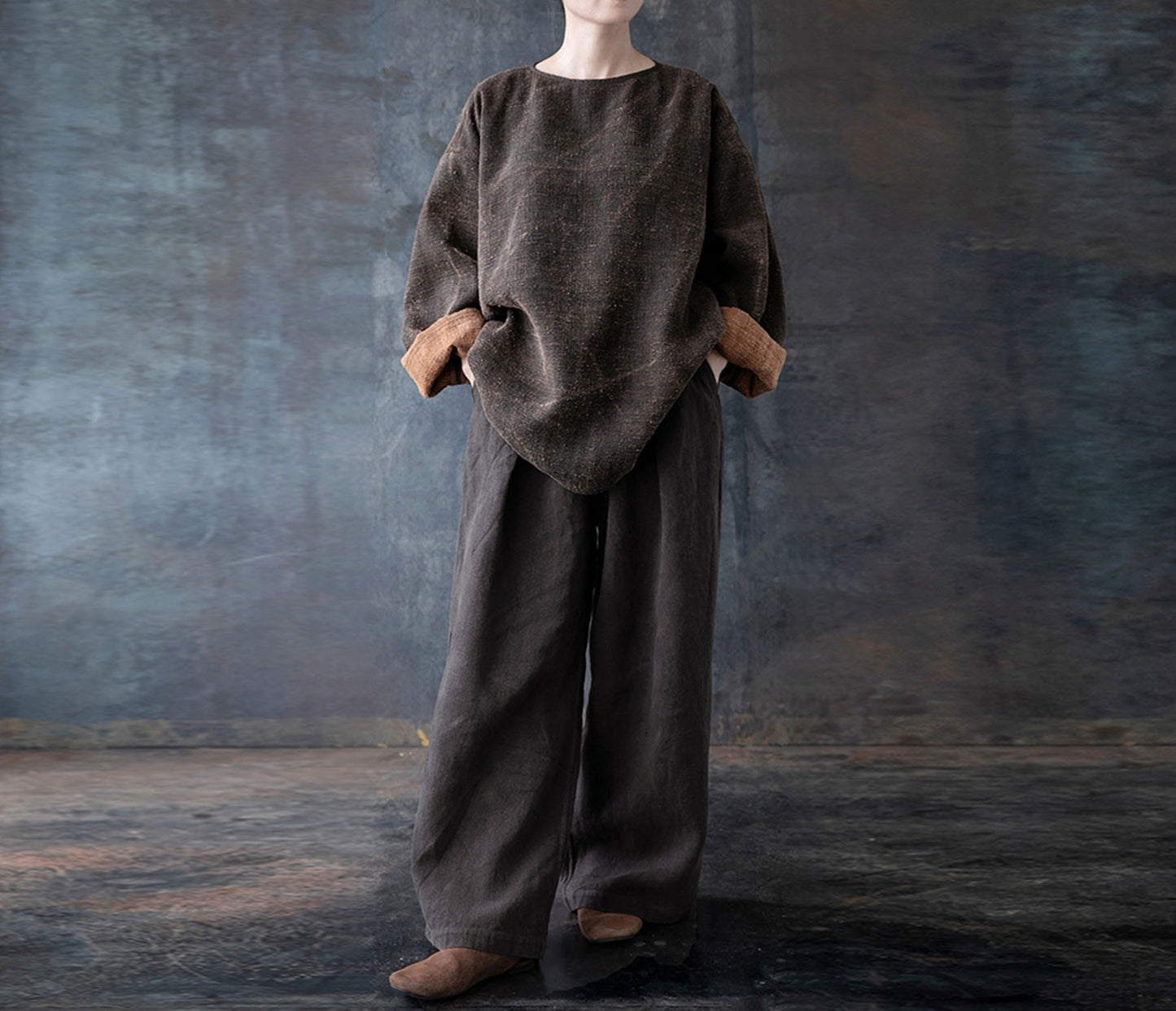 edoa Heavy Weight Mud Tussah Silk Top