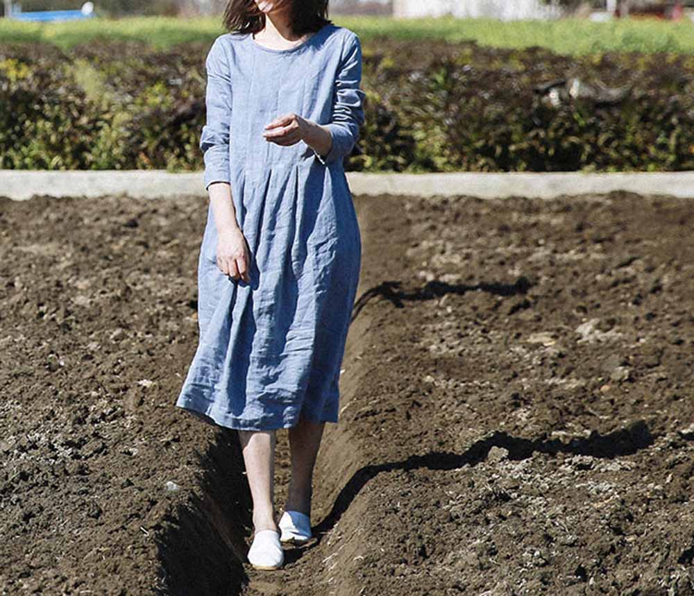 edoa Blue Linen Pleated Dress