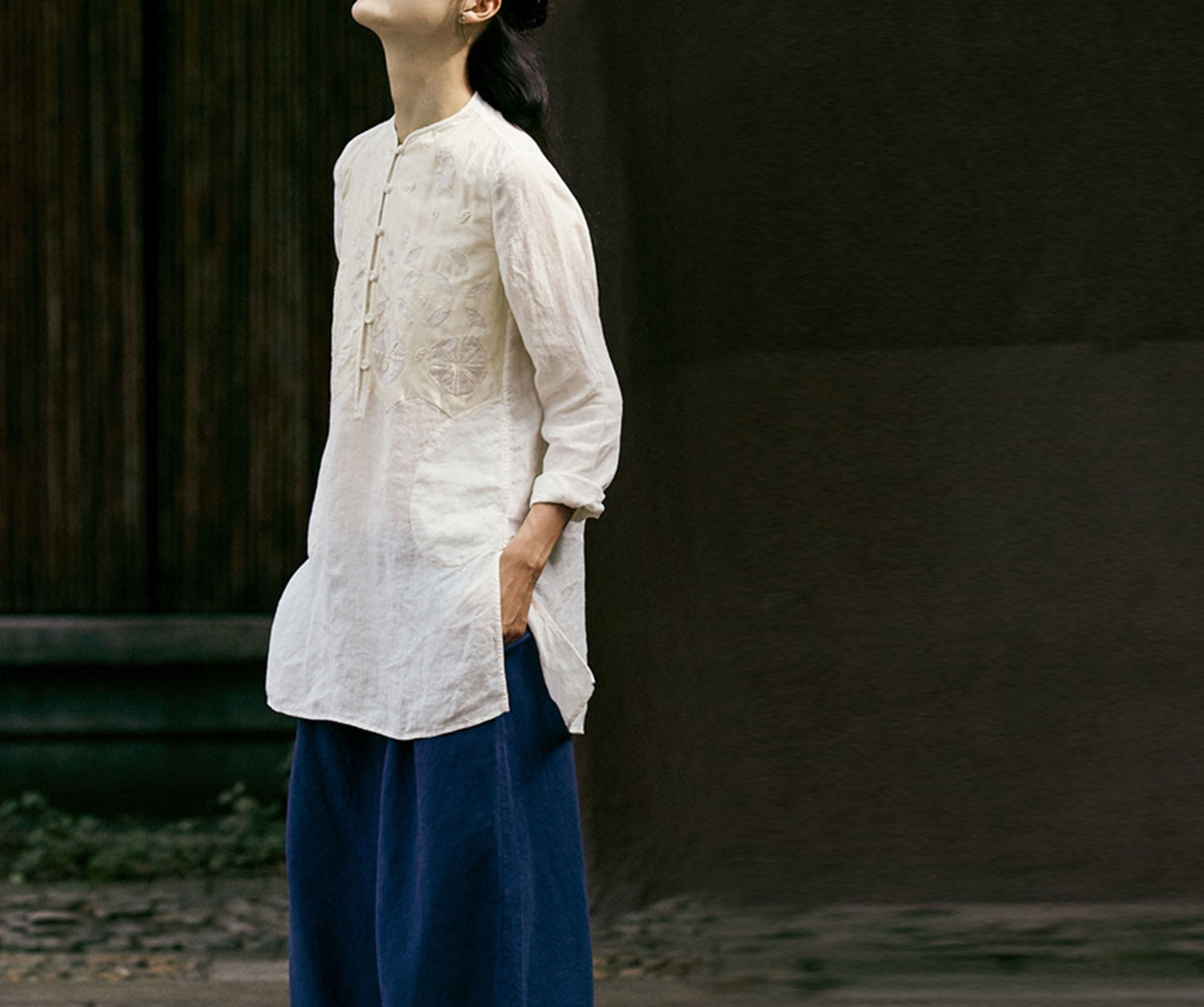 edoa Washed Linen Blouse Decored with Toned Dupioni Hand-sewn Applique' 