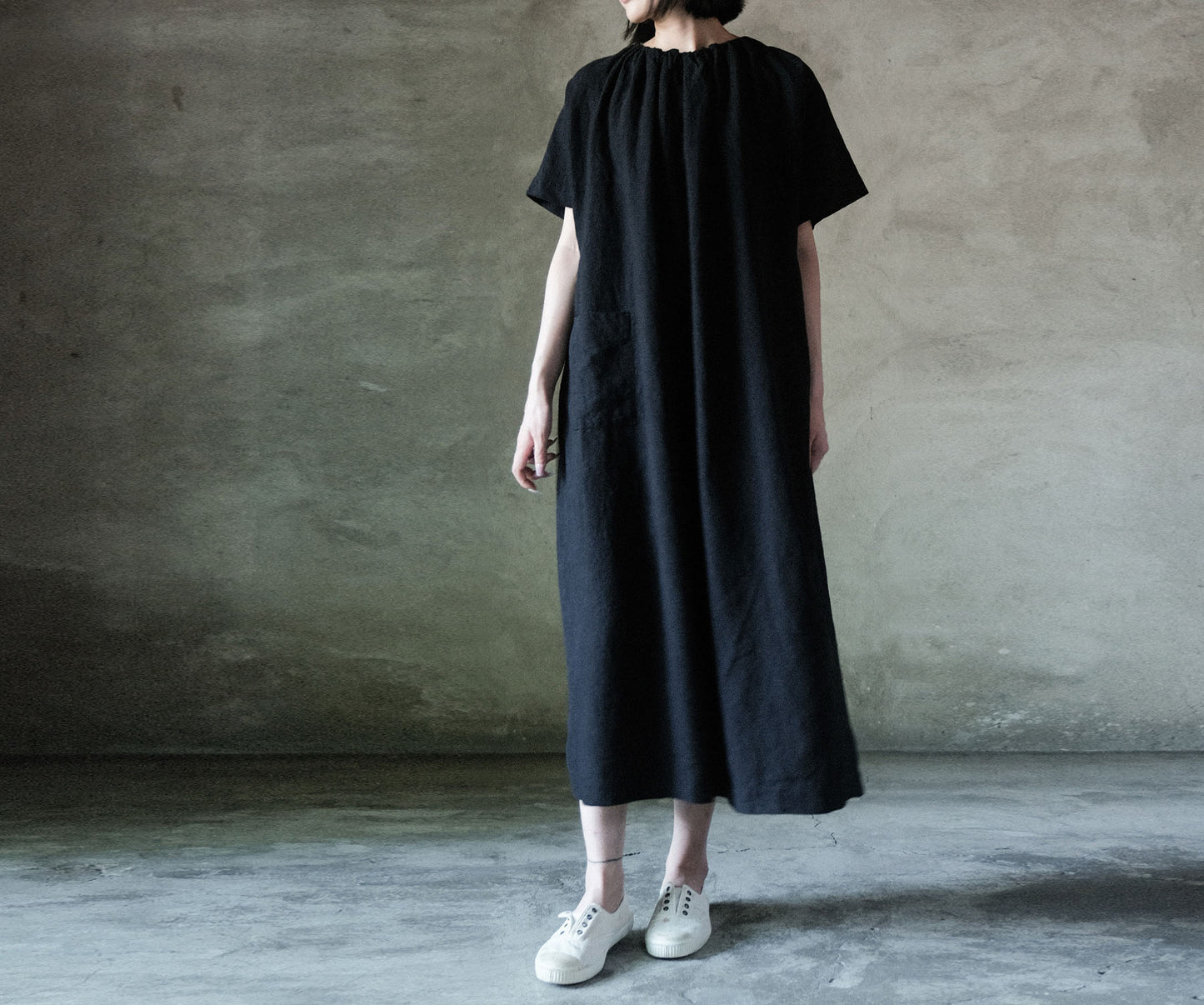 edoa Linen Gathering Neck A-line Tie Dress