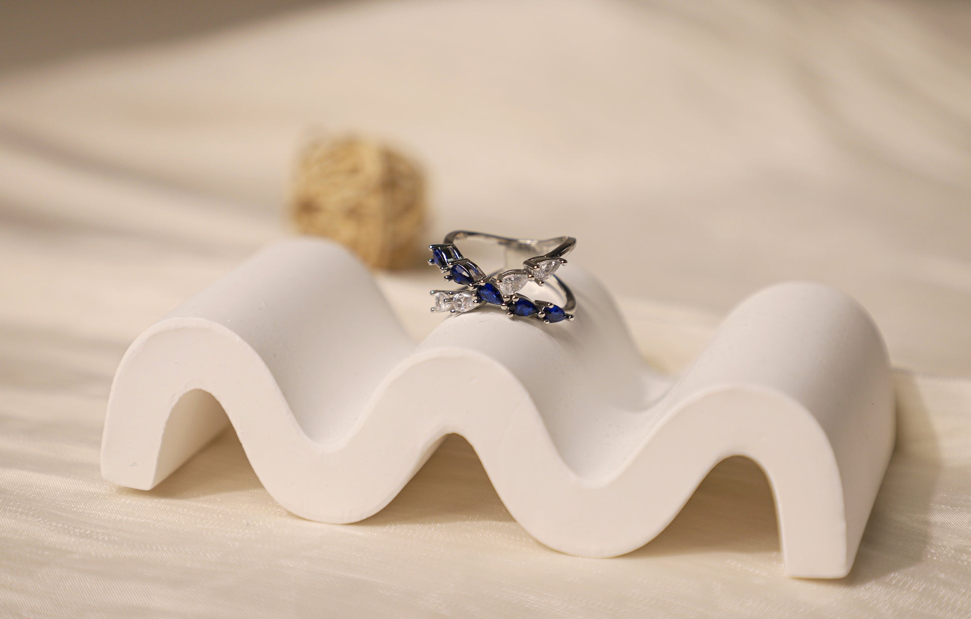 edoa Modernist Duo Water Wave Ring