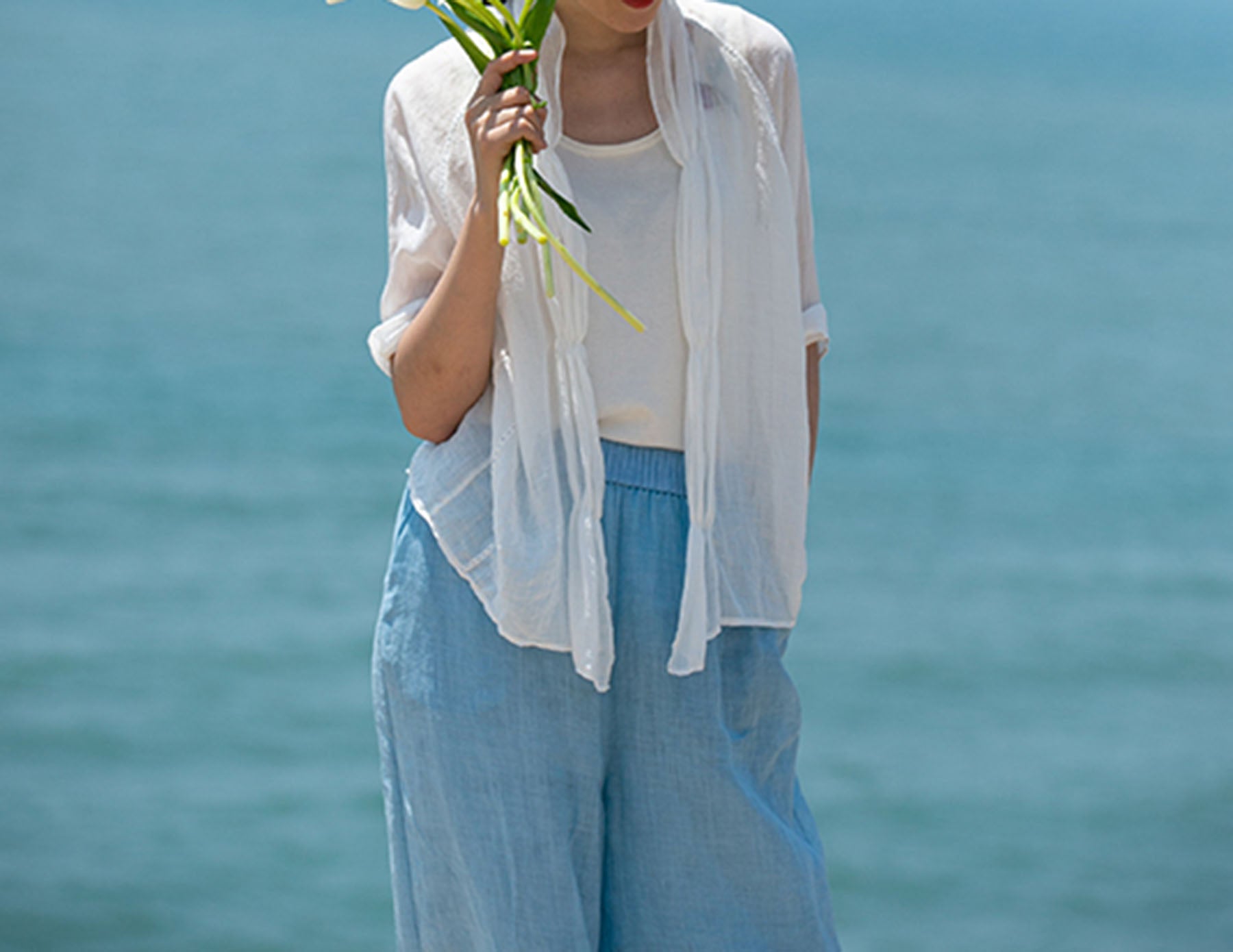 edoa Thin Ramie Gather Blouse