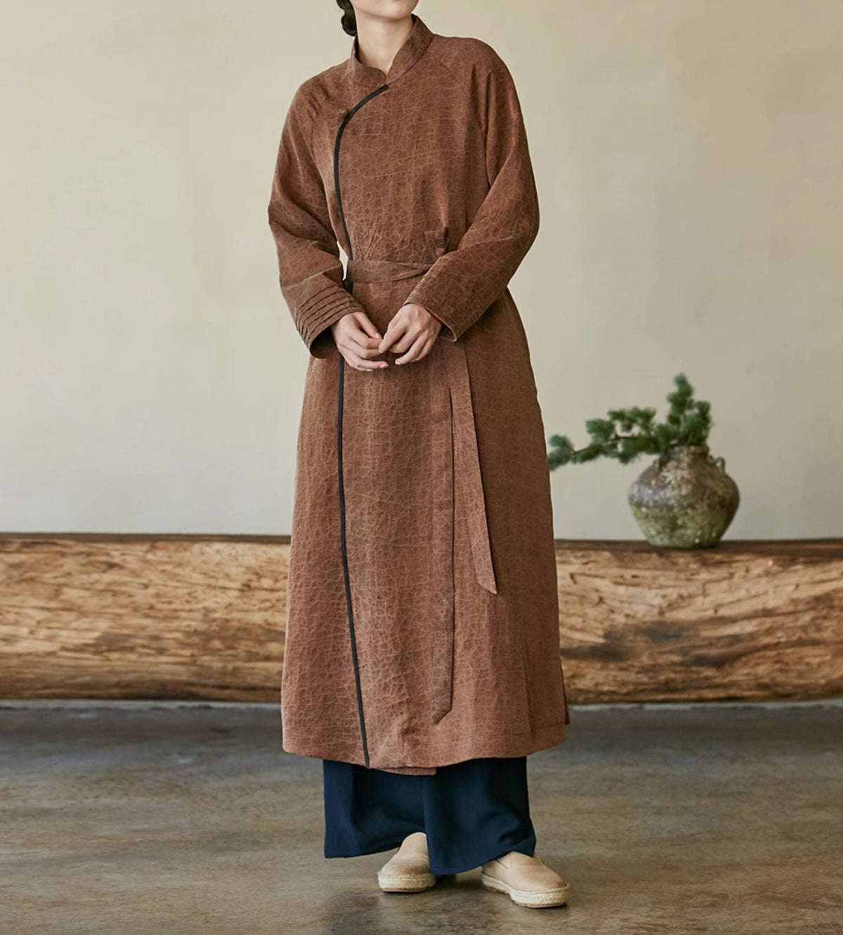 edoa Cracked Mud Silk Charmeuse Cheongsam Coat