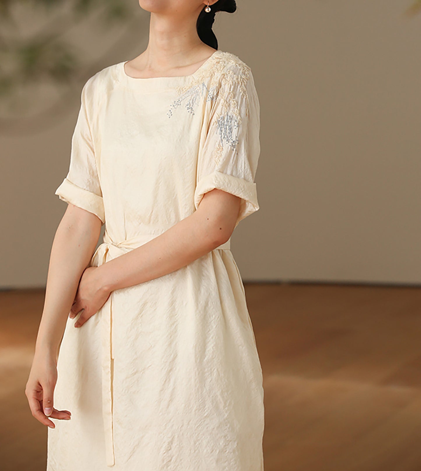 edoa Tussah Silk Hand Embroidery Chinese Dress