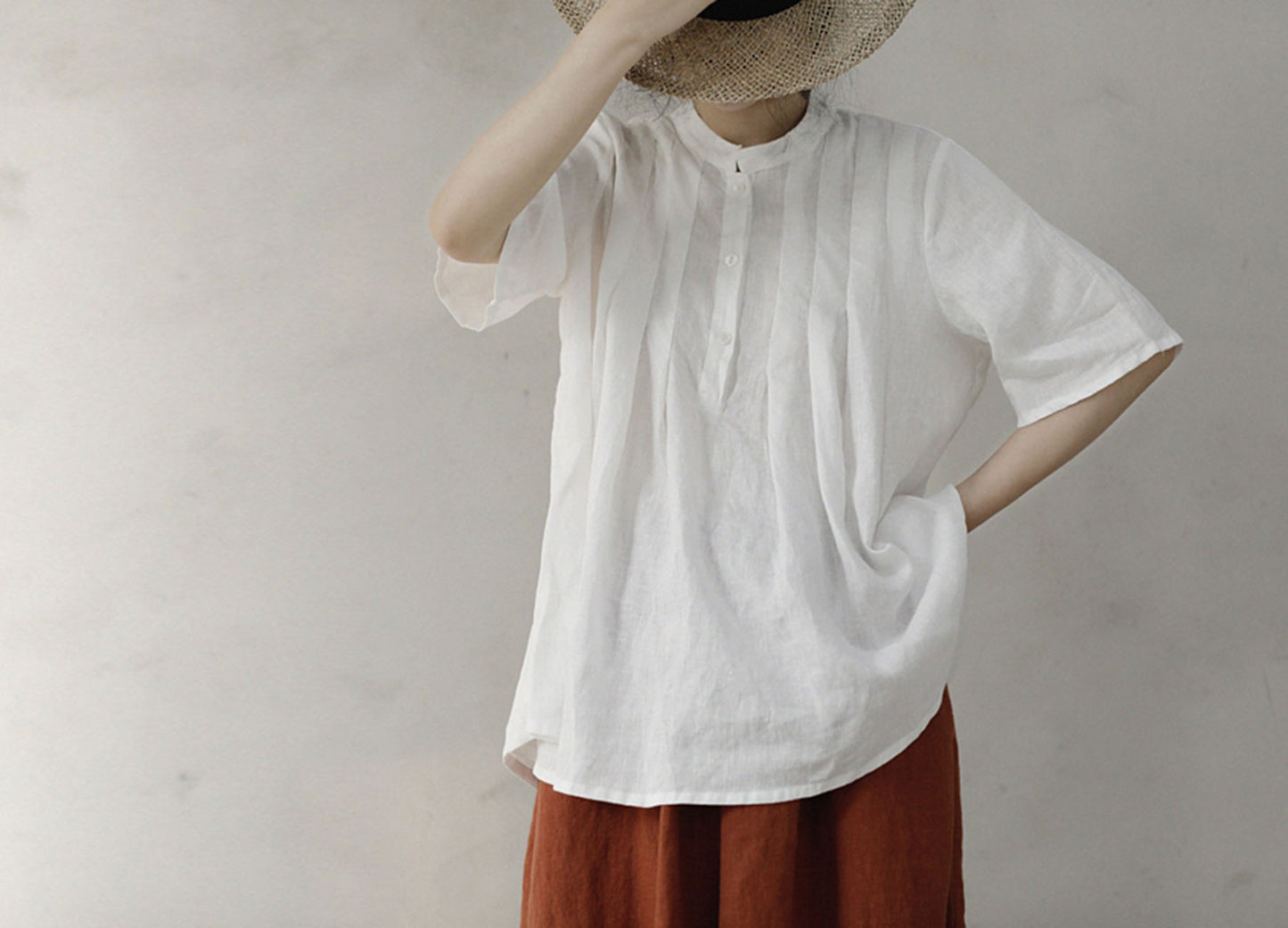 edoa White Pleated French Linen Top