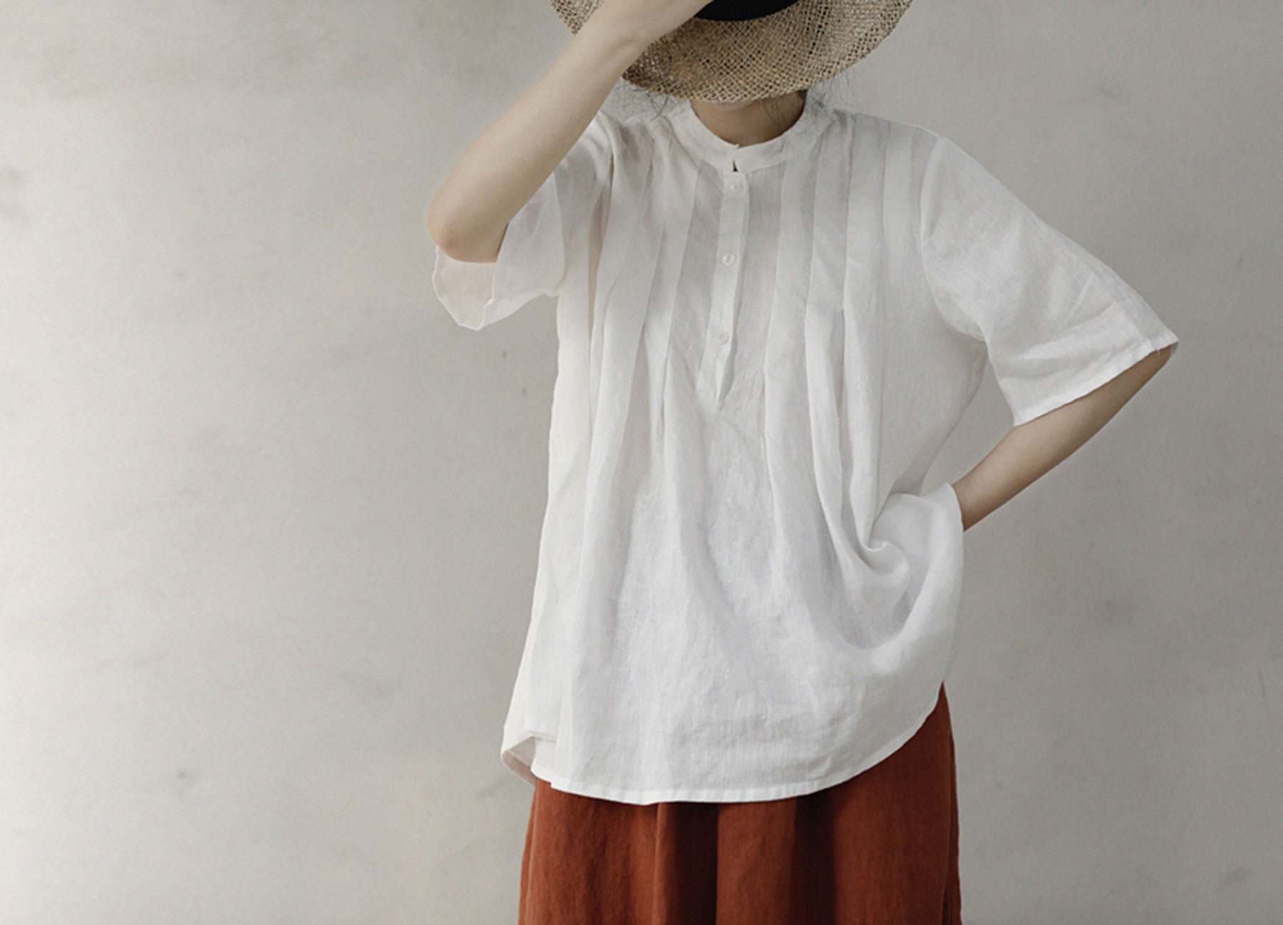 edoa White Pleated French Linen Top