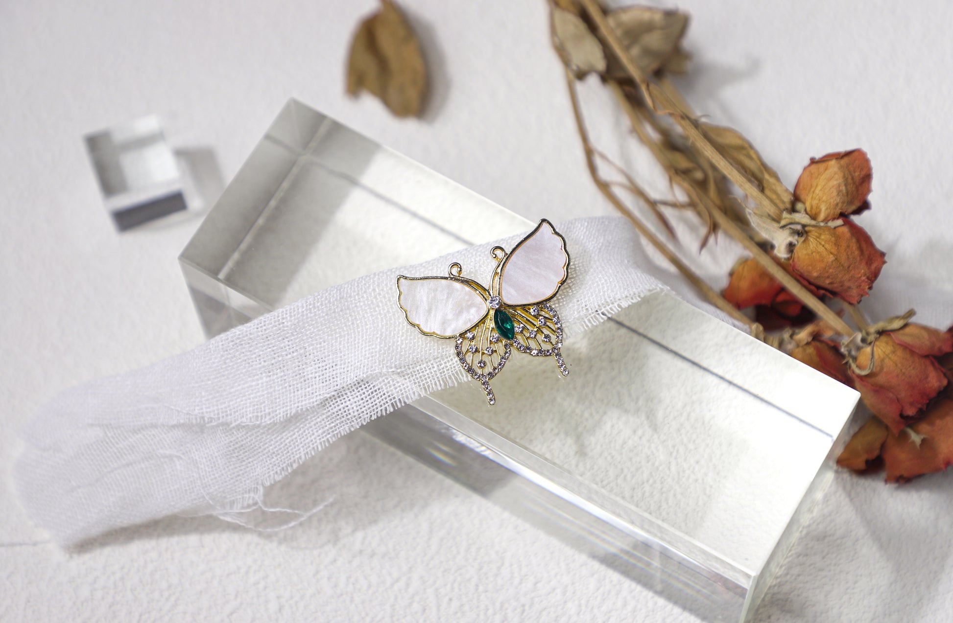 edoa Butterfly Mother of Pearl Emerald Brooch