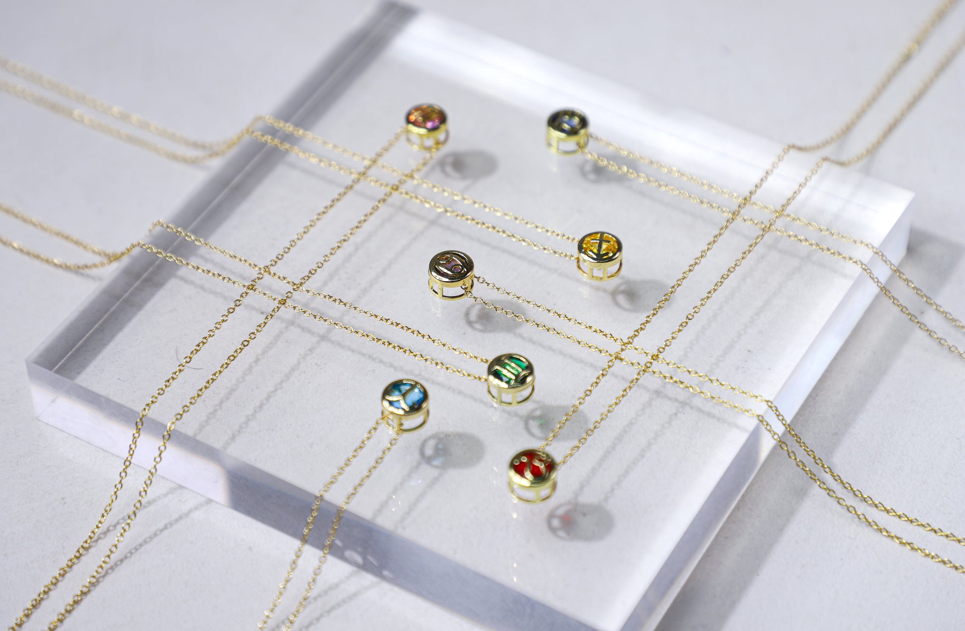 edoa Dainty Minimalist Zodiac Birthstone Necklace