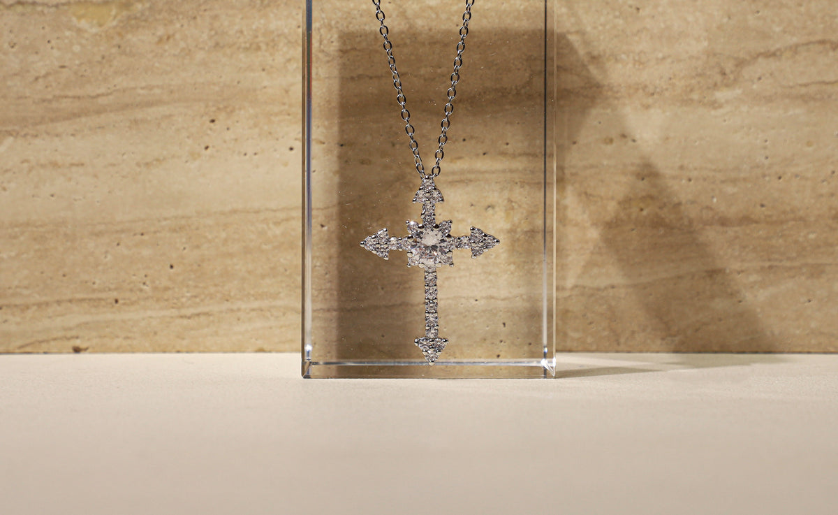 edoa Gothic Dainty Diamond Cross Necklace