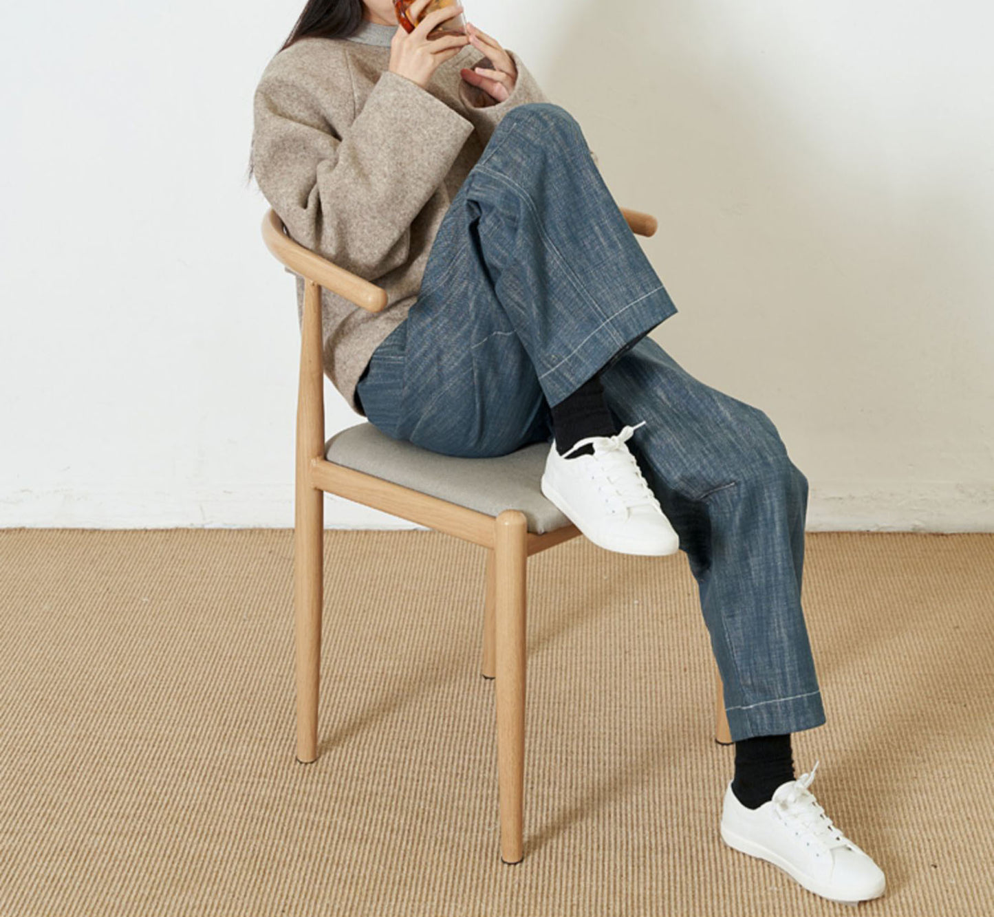 edoa Boiled Wool Minimalist Pullover Top
