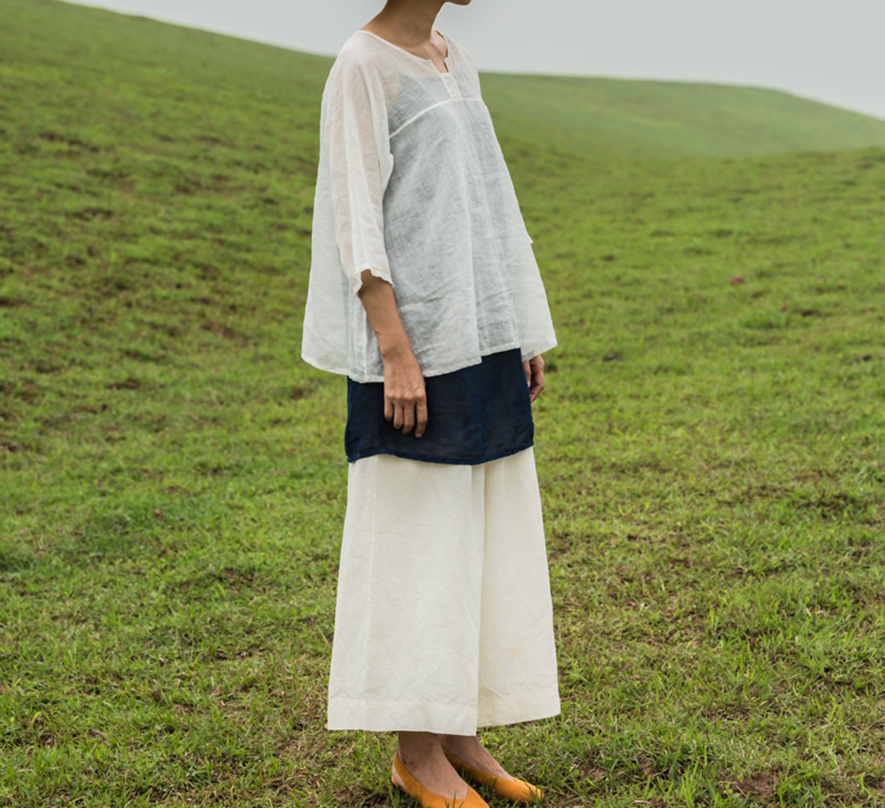 edoa High Counted Ramie Smock Top